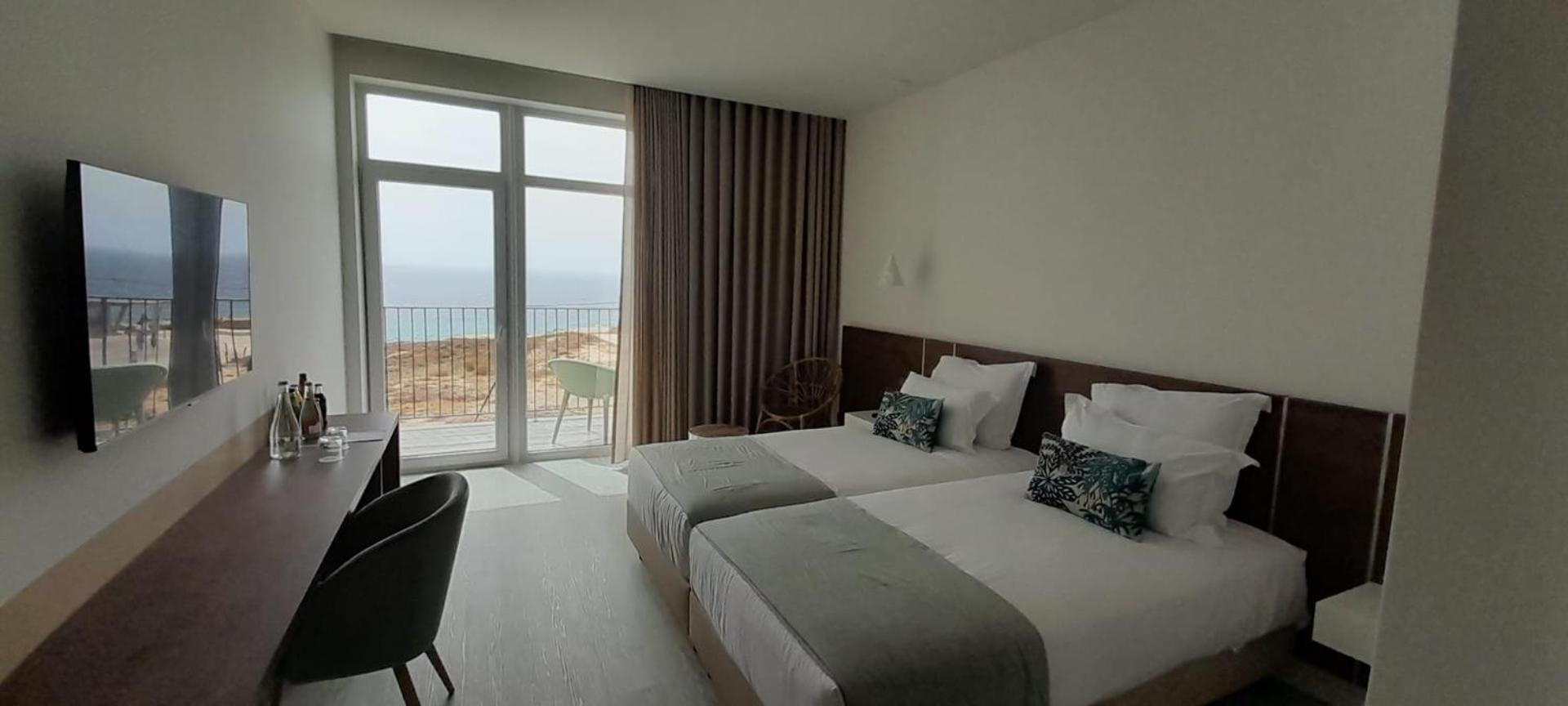 & Hotel 4*