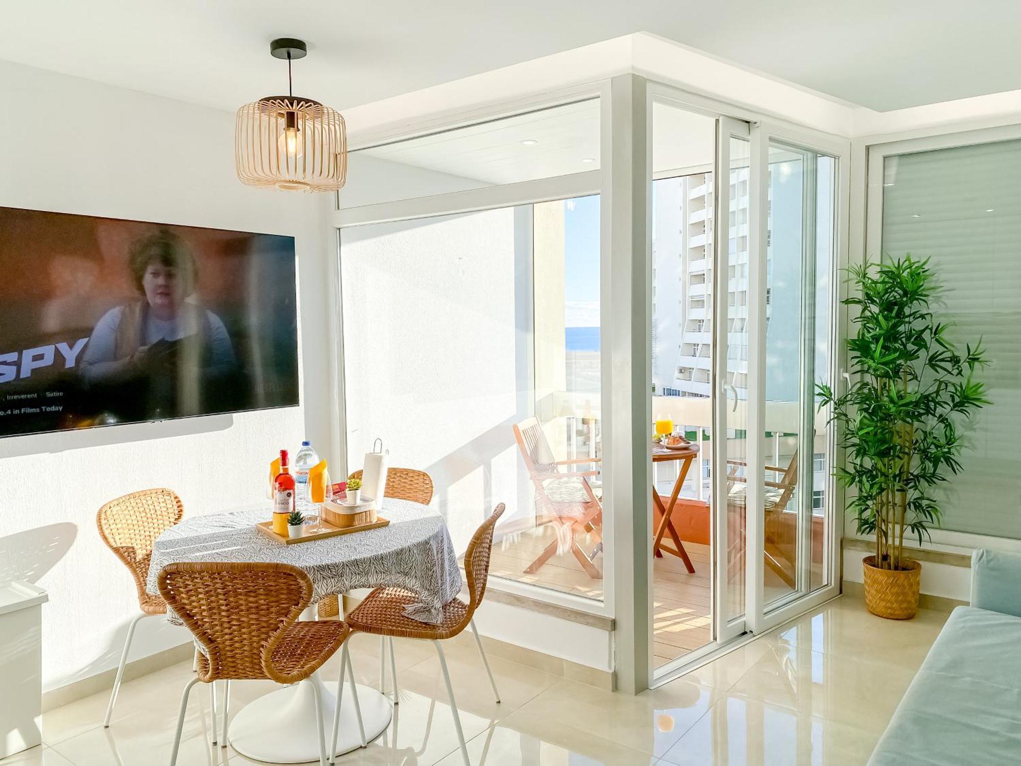Apartment Luxury 2 Min Beach With Balcony, Ocean View, Wifi, Ac, Smarttv Portimao