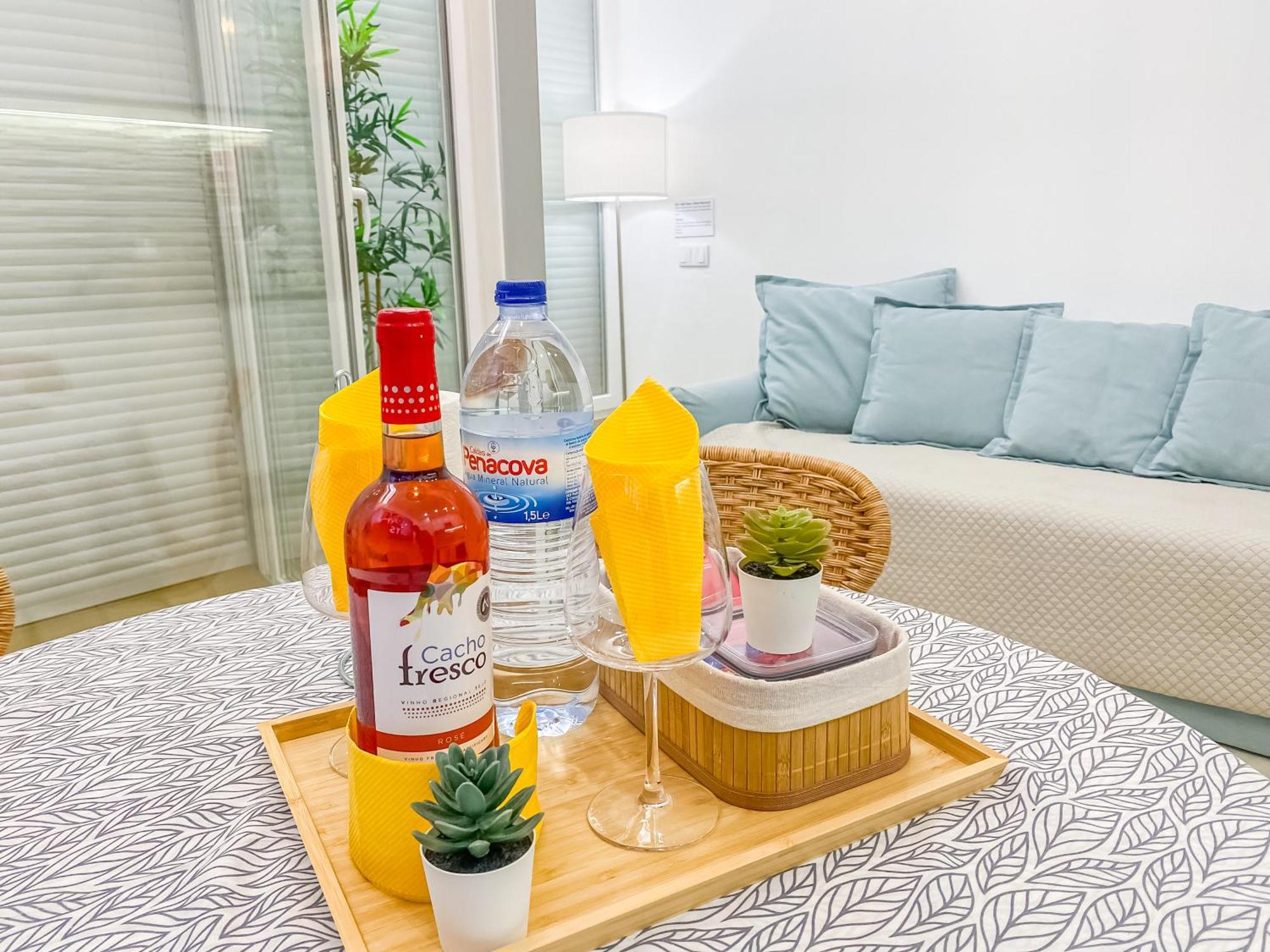 Luxury 2 Min With Balcony, Ocean View, Wifi, Ac, Smarttv Apartamento Portimão