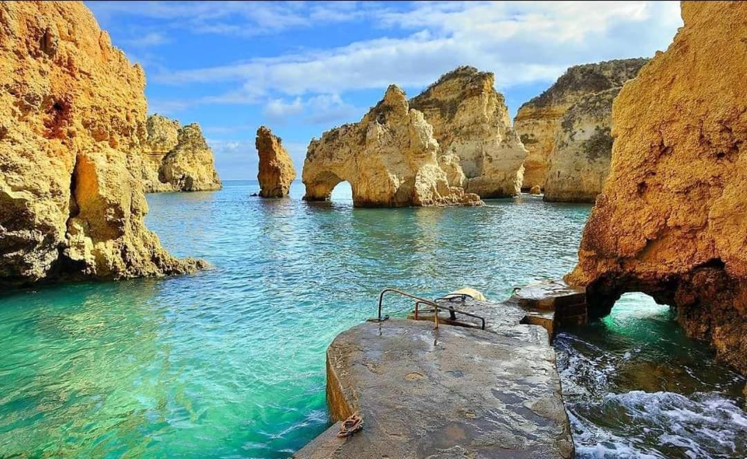 Luxury 2 Min Beach With Balcony, Ocean View, Wifi, Ac, Smarttv Portimao
