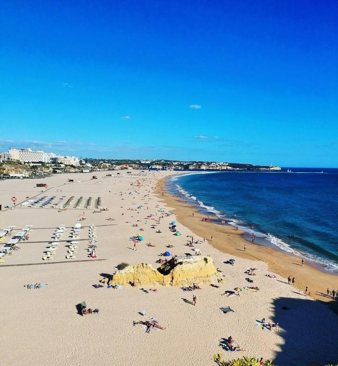 Luxury 2 Min Beach With Balcony, Ocean View, Wifi, Ac, Smarttv Portimao