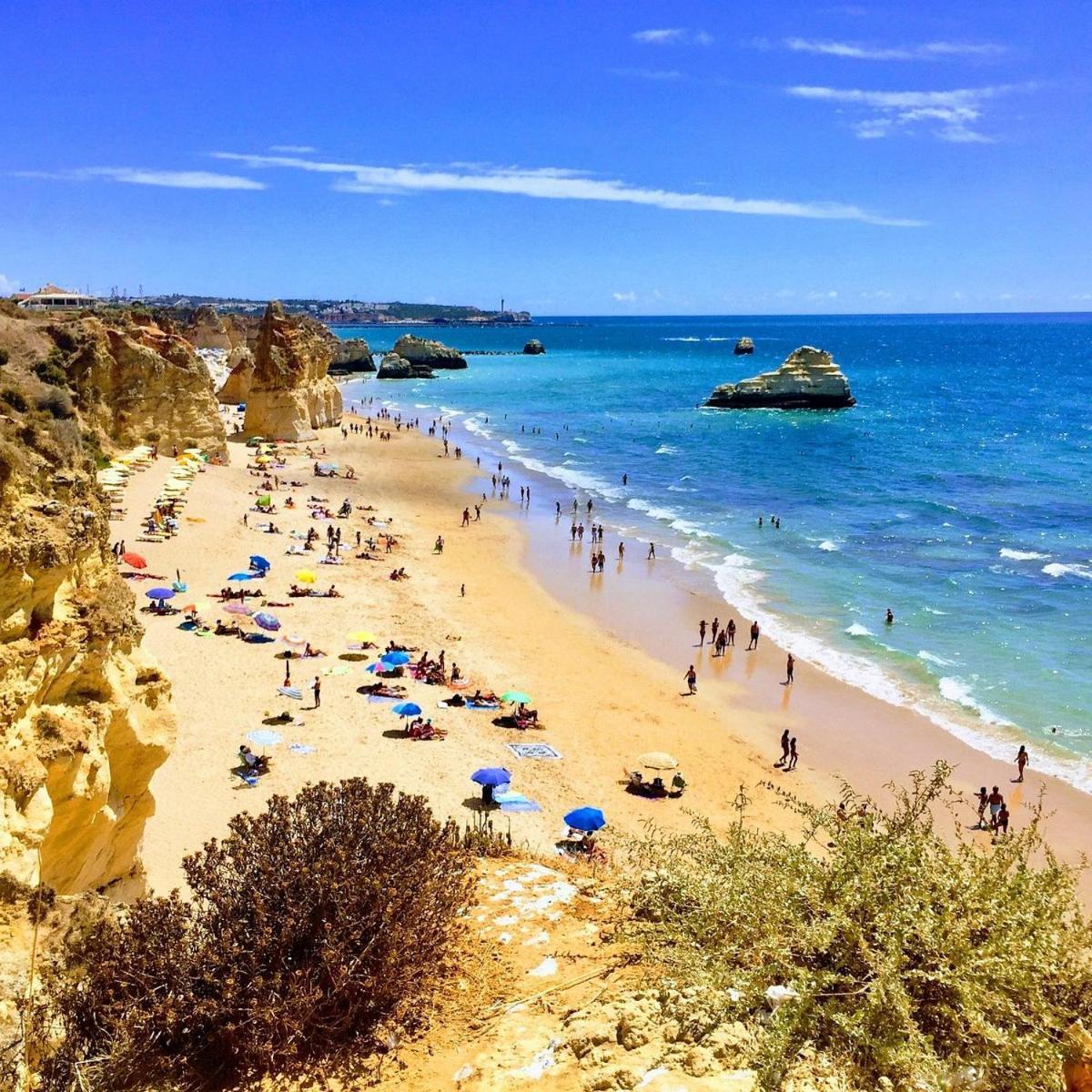 Luxury 2 Min Beach With Balcony, Ocean View, Wifi, Ac, Smarttv Portimao