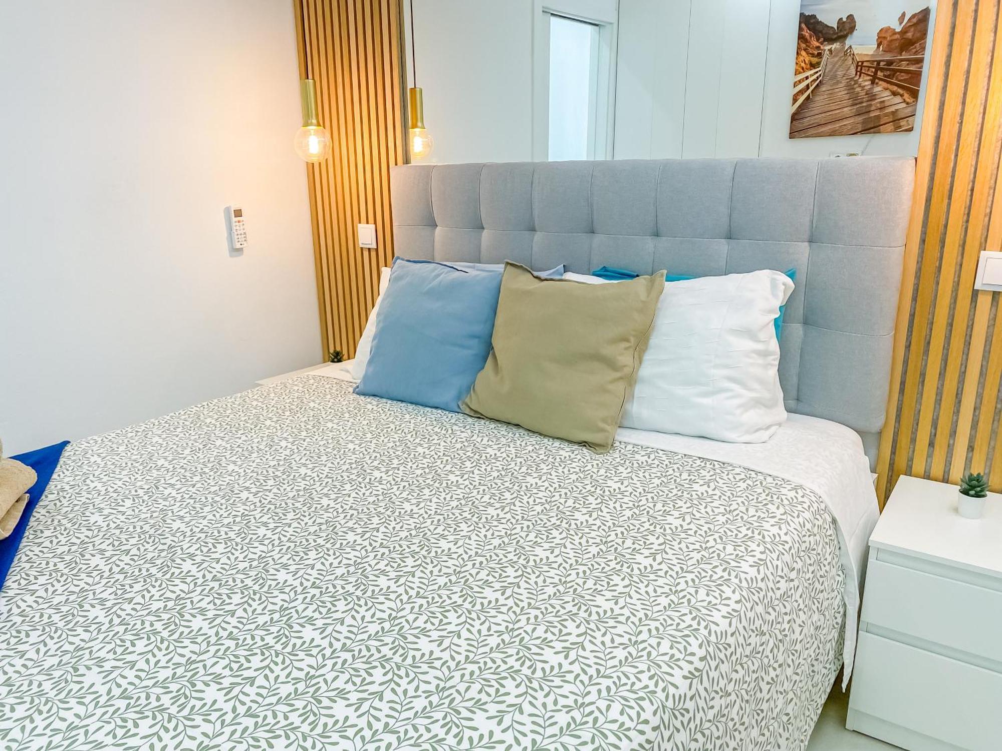 Luxury 2 Min Beach With Balcony, Ocean View, Wifi, Ac, Smarttv Apartment Portimao