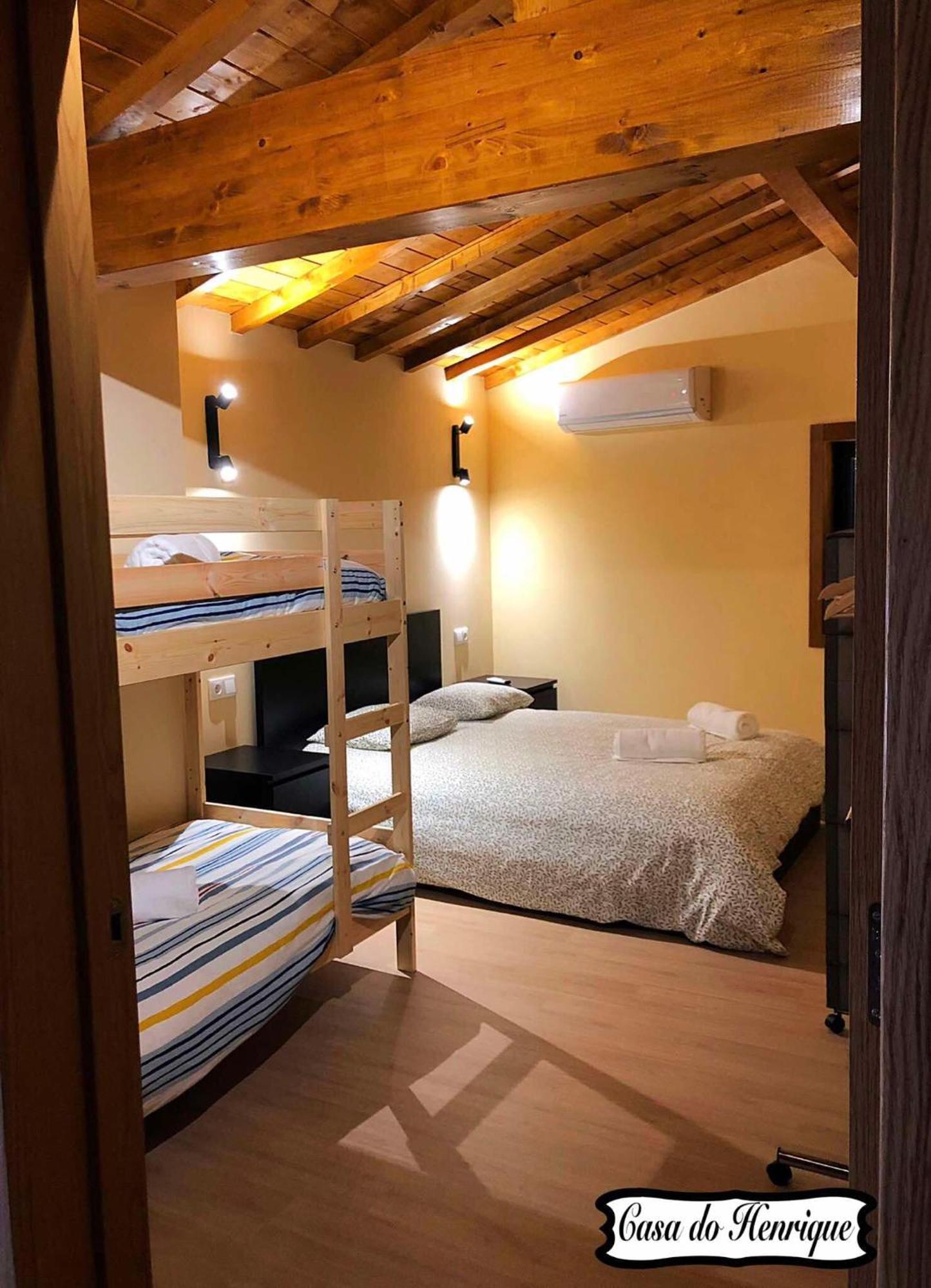 Casa Do Henrique Holiday home Braganca