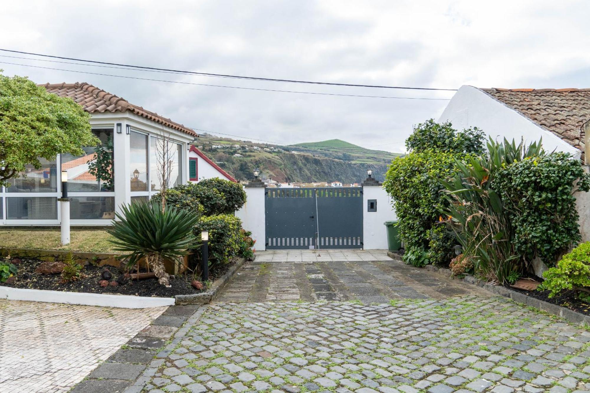 Mosteiros Coastal Haven * Mosteiros (Azores)