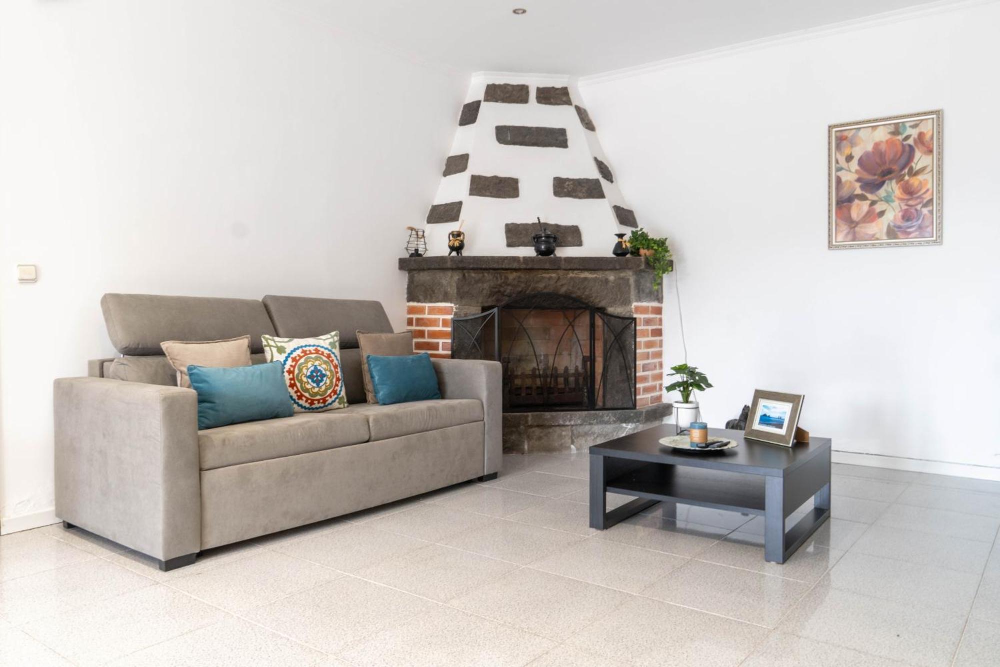 Mosteiros Coastal Haven Holiday home *