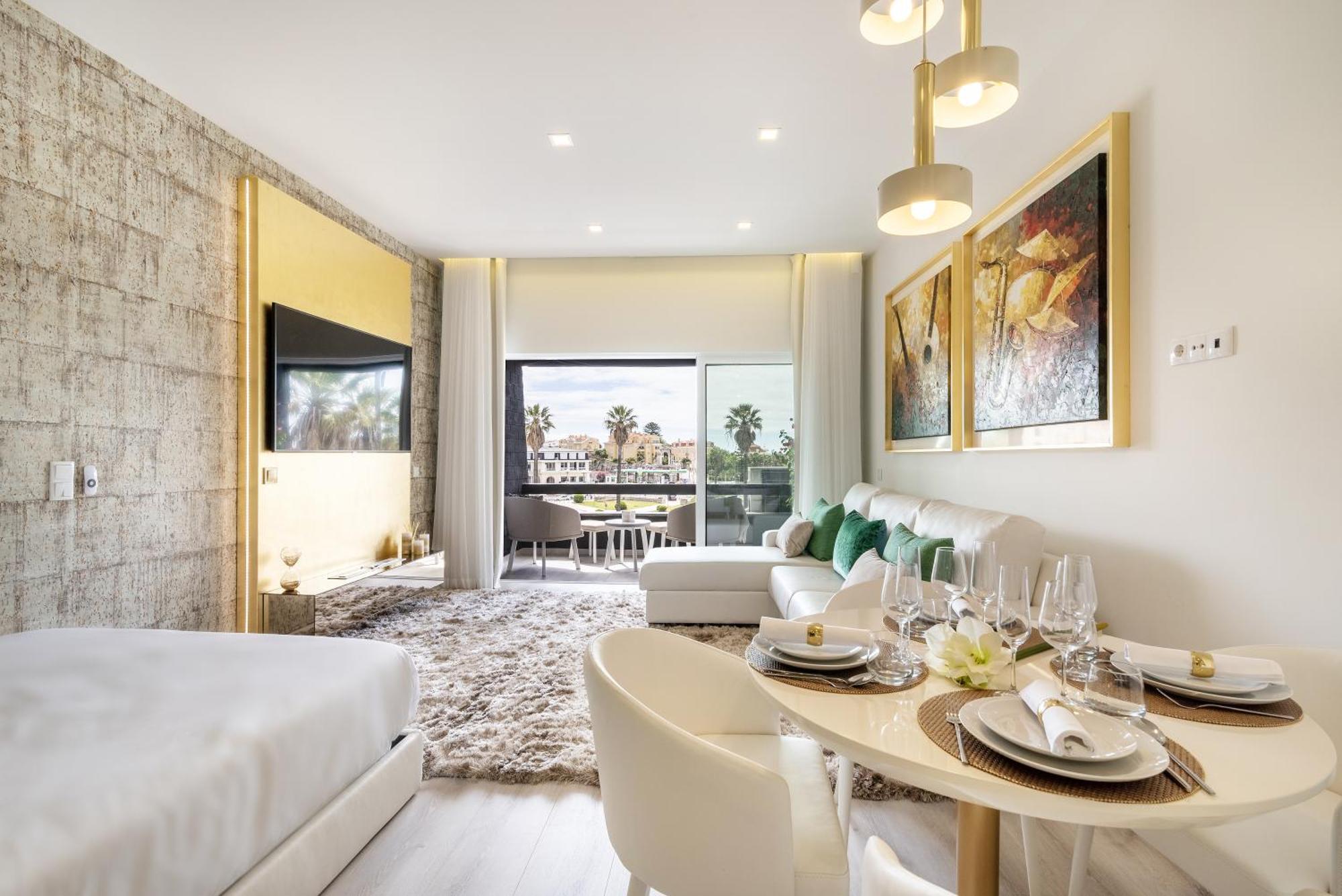Apartment Whome Seaside Retreat With Balcony Close To Casino Estoril
