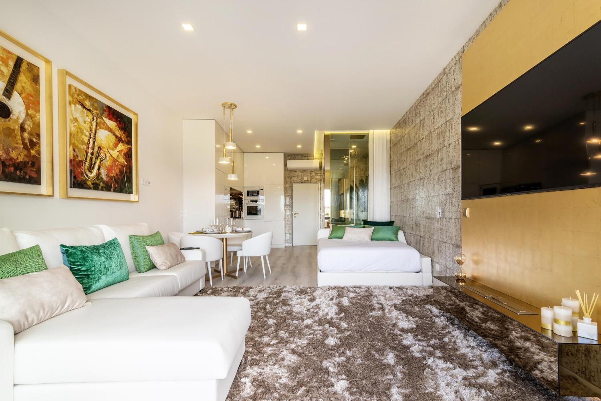 Whome Seaside Retreat With Balcony Close To Casino Apartment