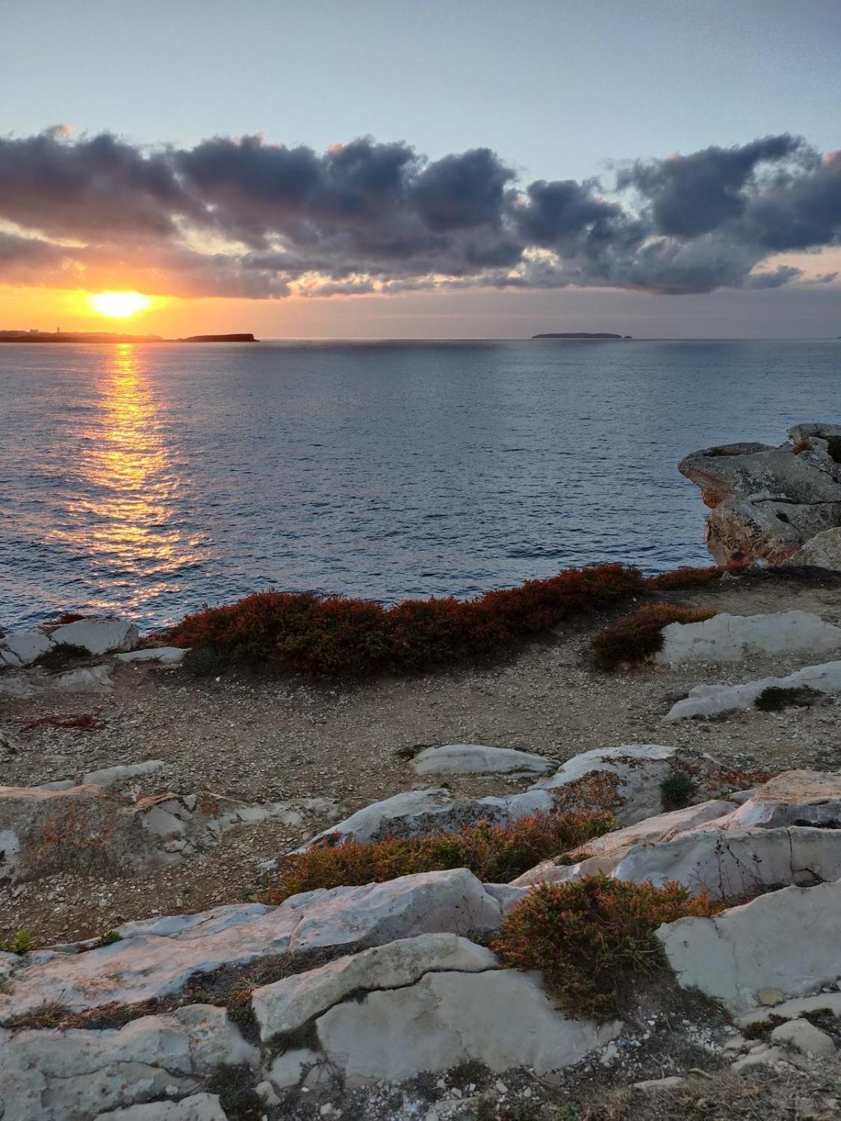 1 Minute From - Wood * Baleal