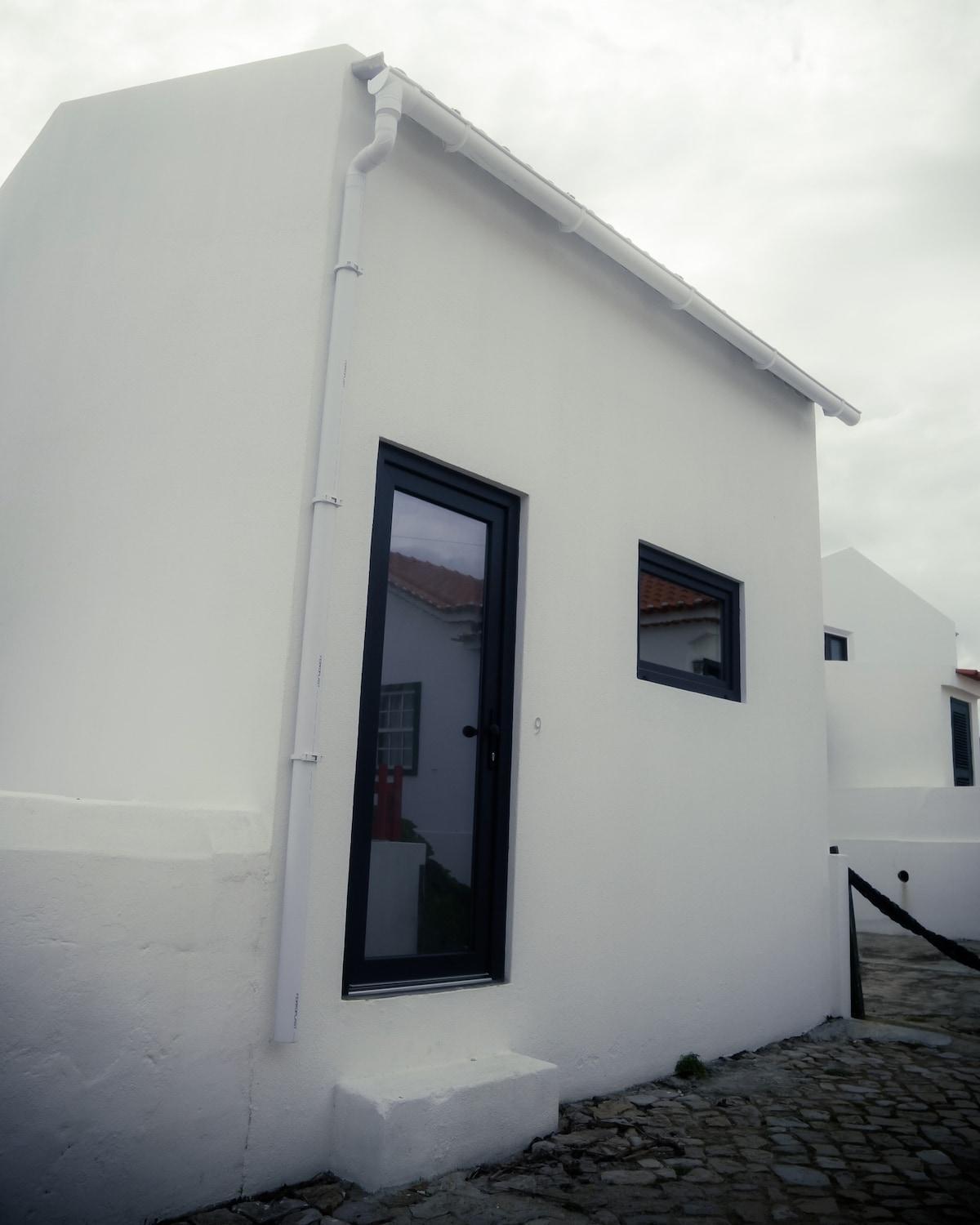 1 Minute From - Wood Chalet Baleal