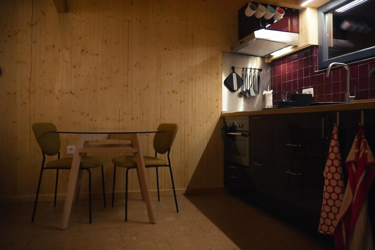 Chalet 1 Minute From - Wood *
