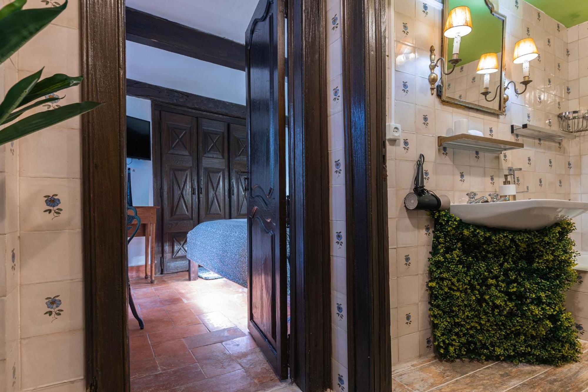 Hotel Wow - Unique Double Smart In 17th Century Palace! Hot Tub, Snooker, Bbq, Ps5, Sauna, Gym