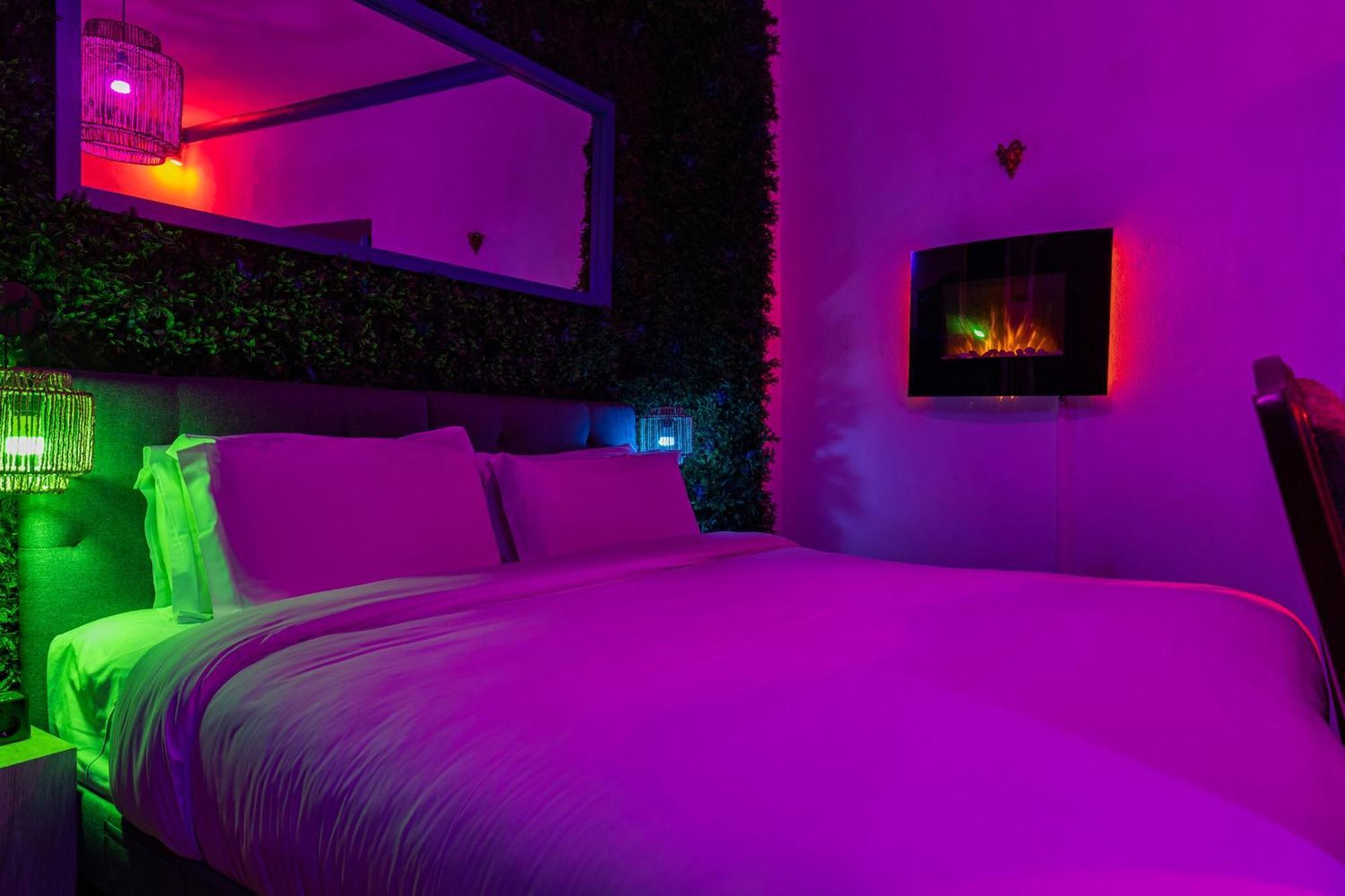 Hotel Wow - Unique Double Smart In 17th Century Palace! Hot Tub, Snooker, Bbq, Ps5, Sauna, Gym