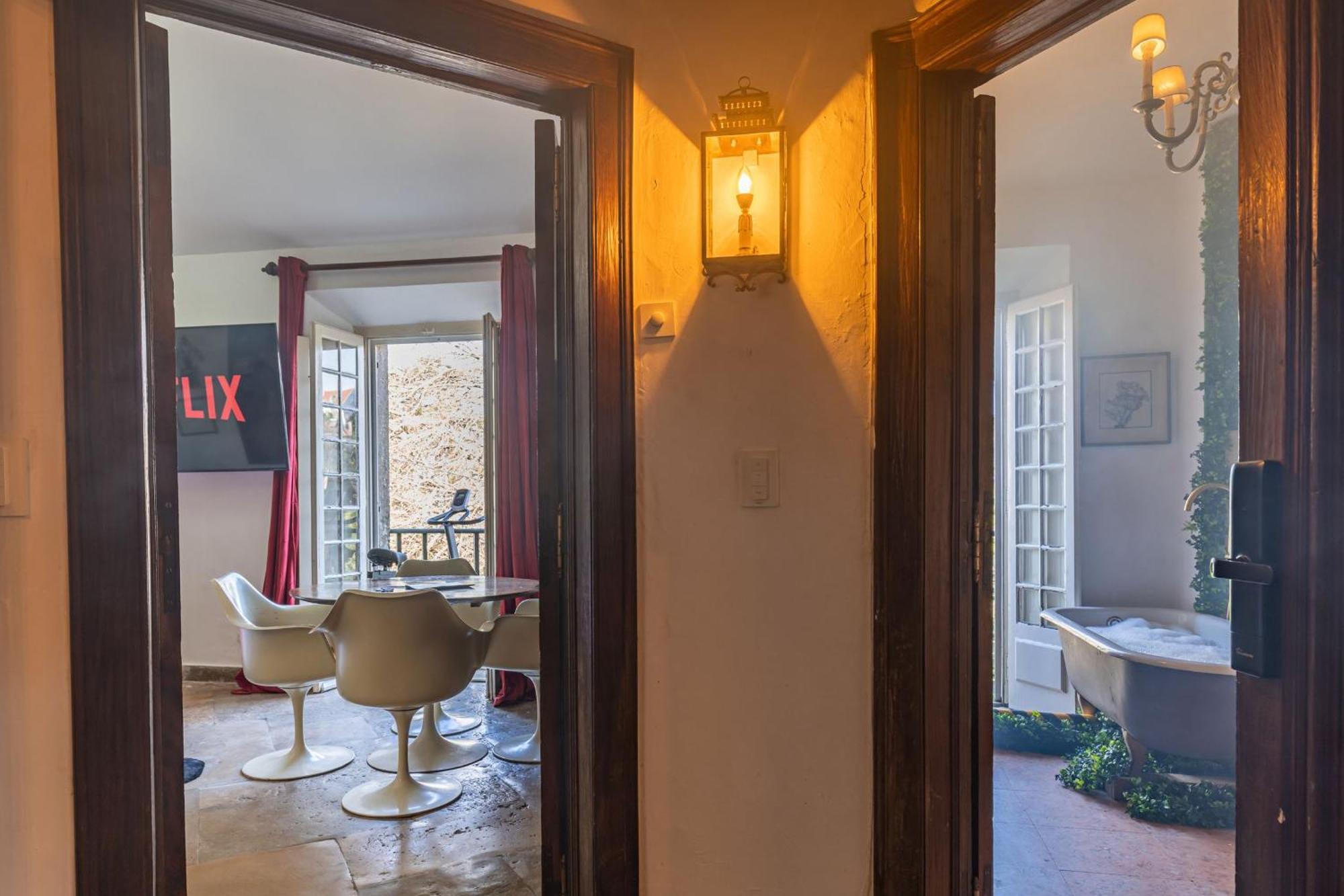 Wow - Unique Double Smart In 17th Century Palace! Hot Tub, Snooker, Bbq, Ps5, Sauna, Gym 5*