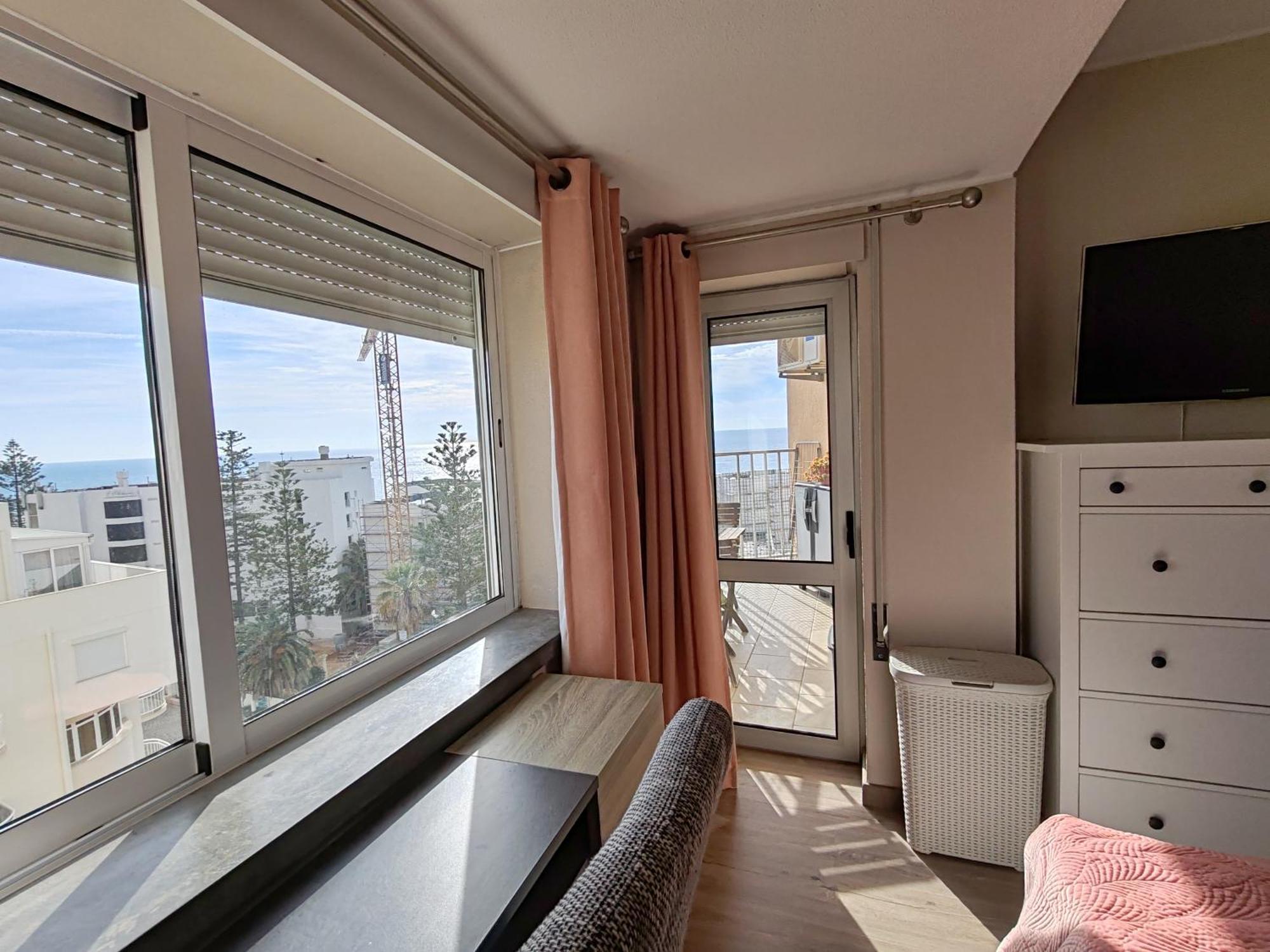 7c Invicta - Casas & Papeis Apartment *
