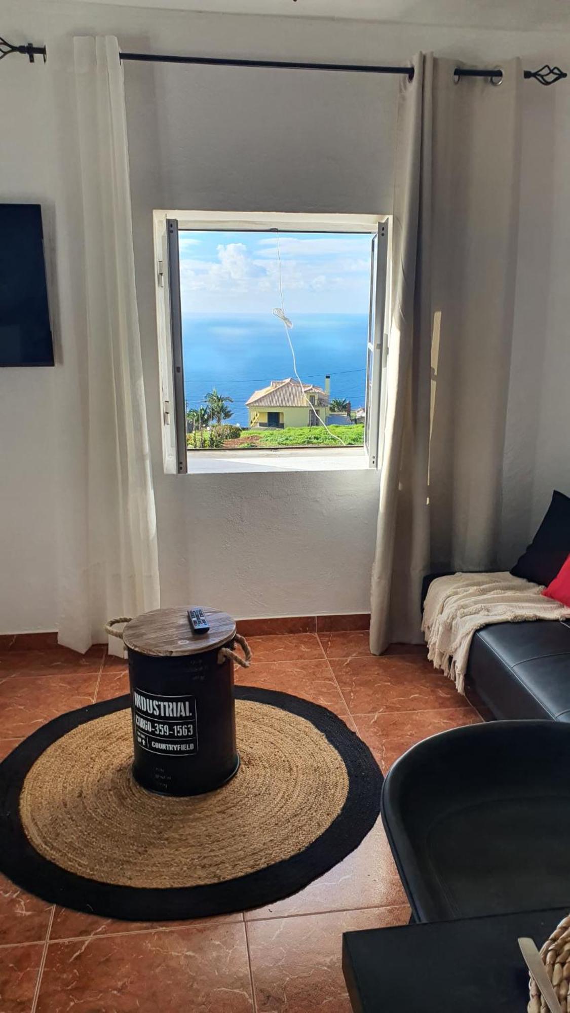 Bougainvillea House Holiday home Ponta do Pargo
