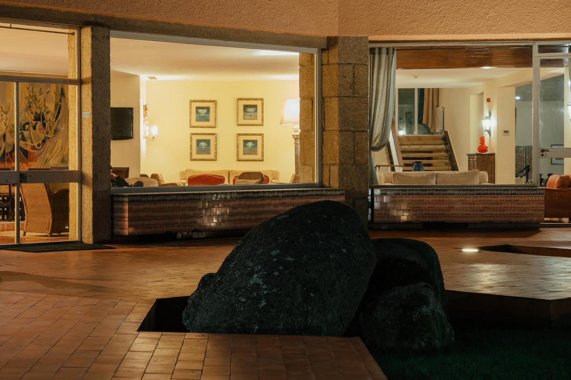 Hotel De 4*