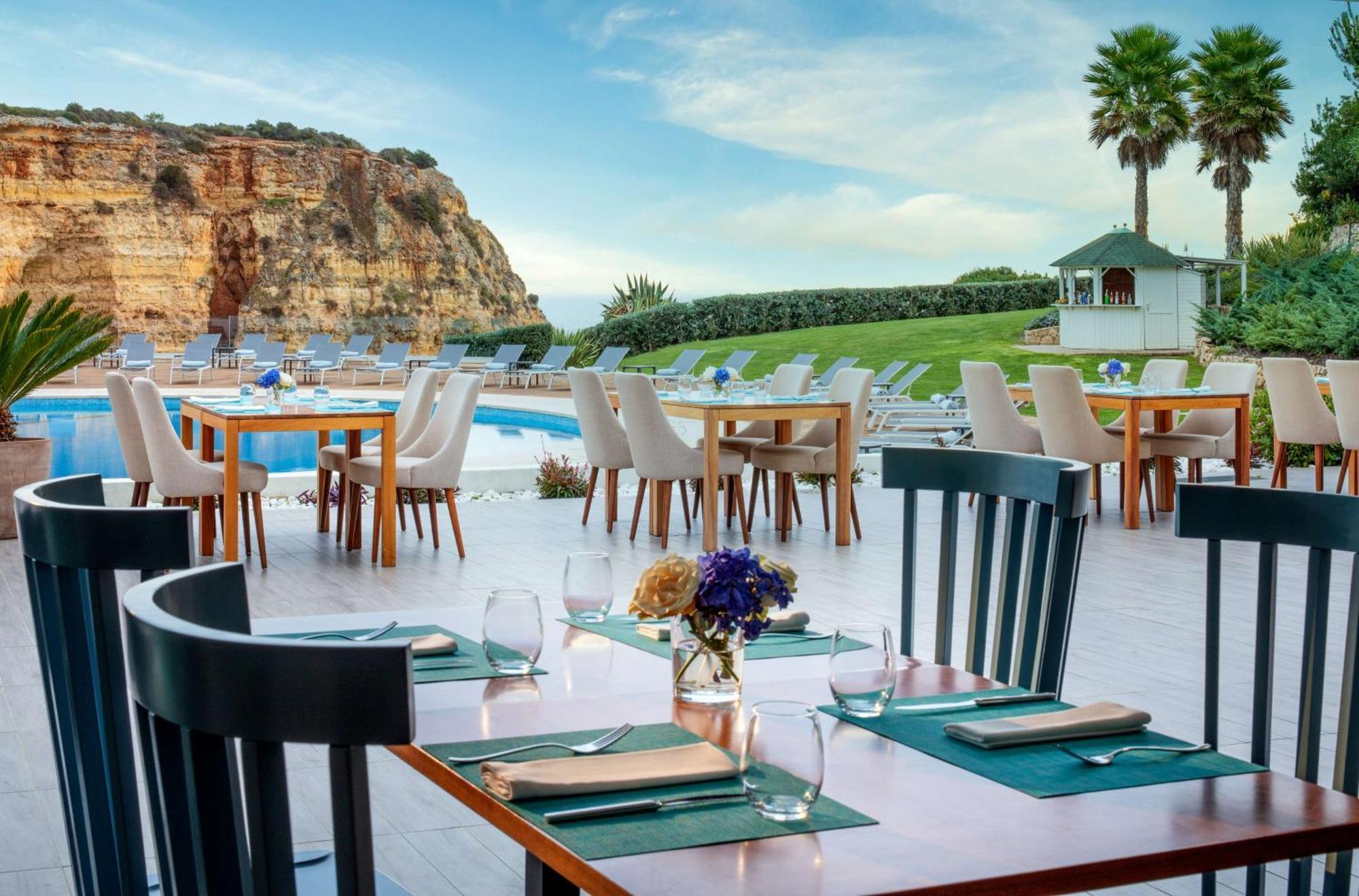 Hotel Tivoli Carvoeiro 5*