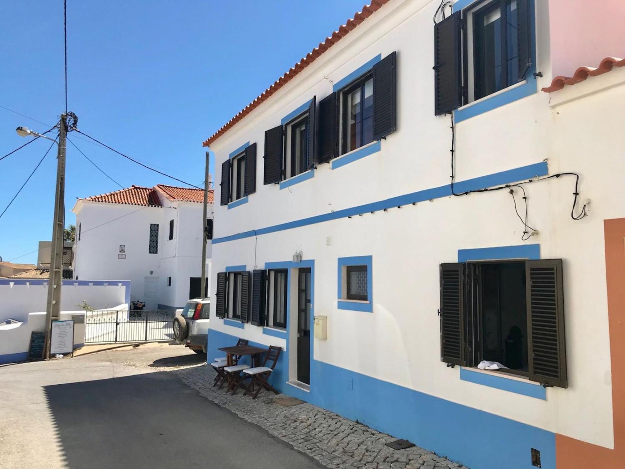 Apartment House Located In Opposite Of Beach! *