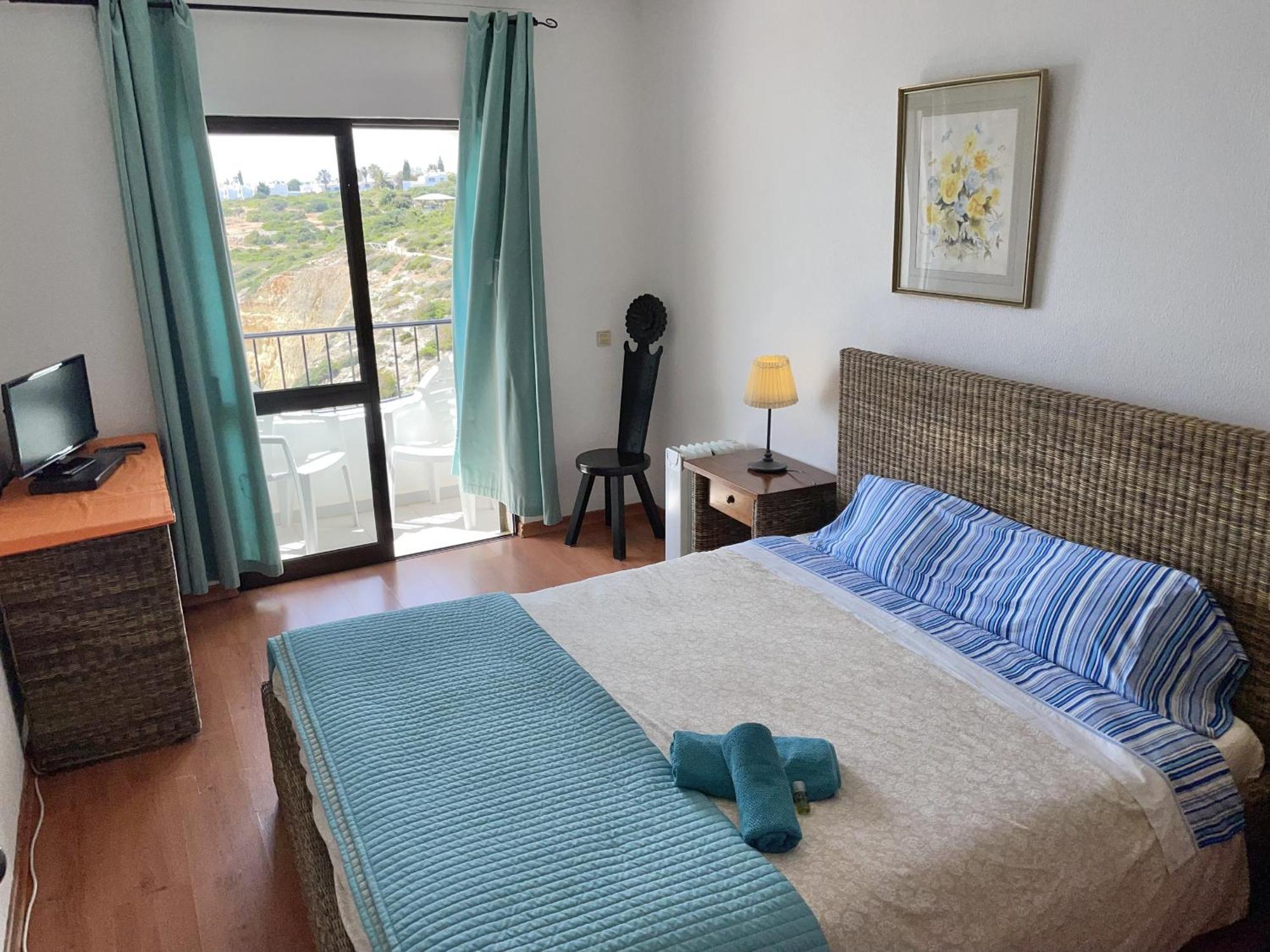 Apartment In Opposite Of Colina Sol 1108 *