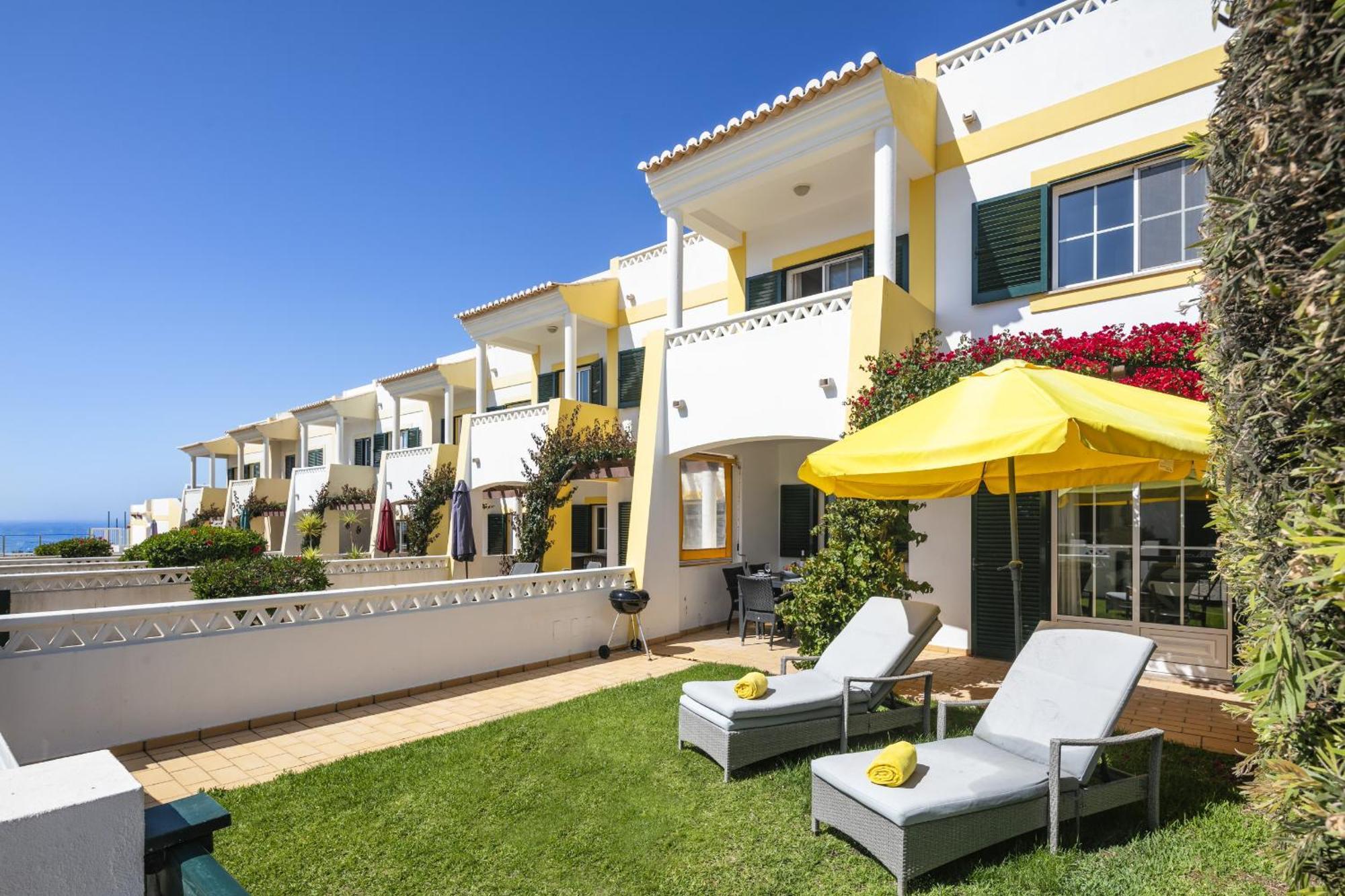 13 Terracos De - Casa Flores Holiday home *
