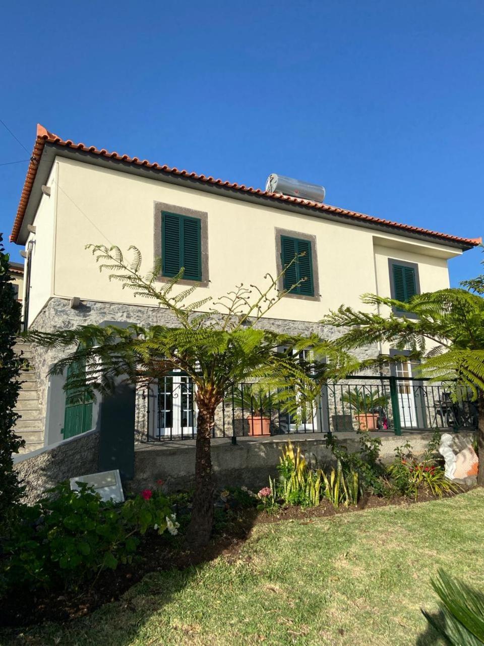 Holiday home Santinhos