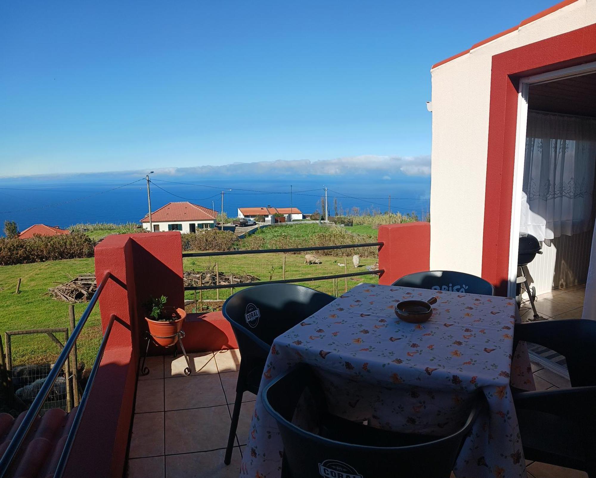 Achadas Da Cruz Farm House Holiday home