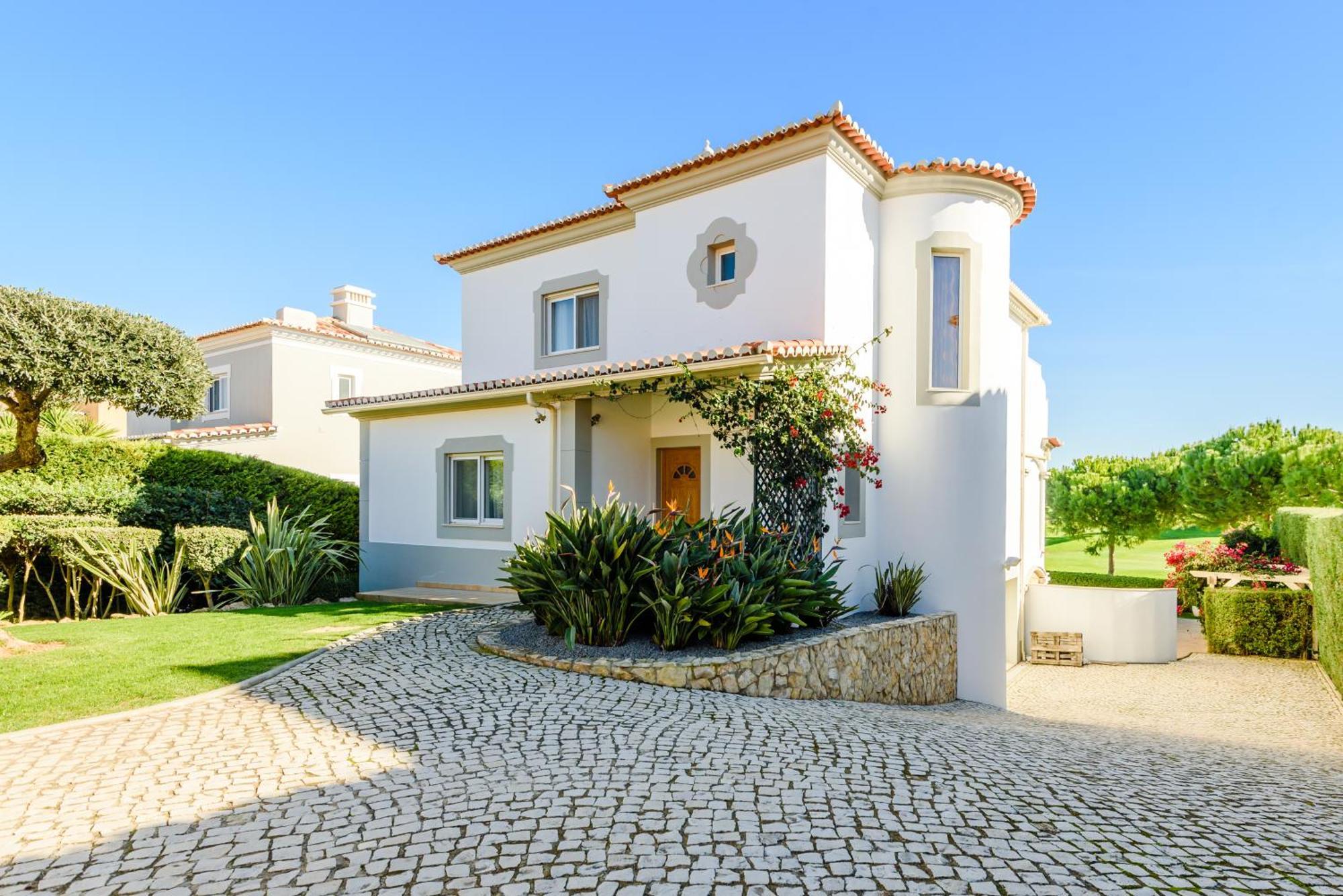 Villa The White House
