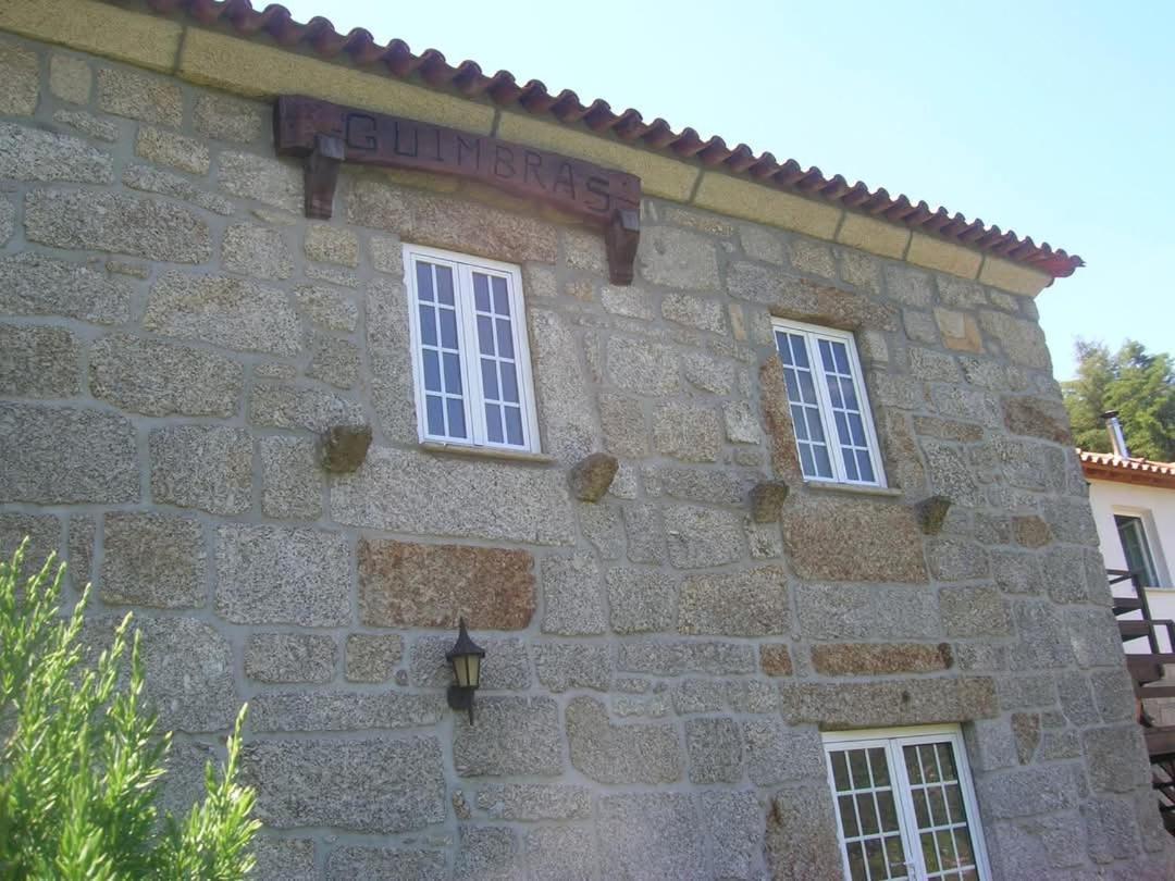Casas Guimbras * Gerês