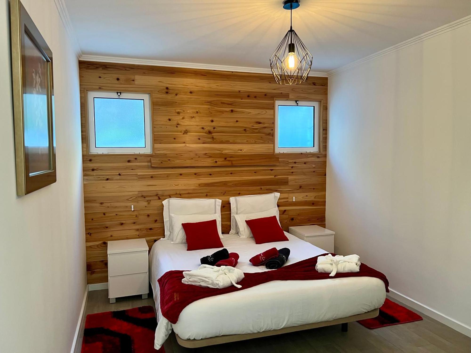 Casa Caloura Passion Deluxe & Lagoa (Azores)