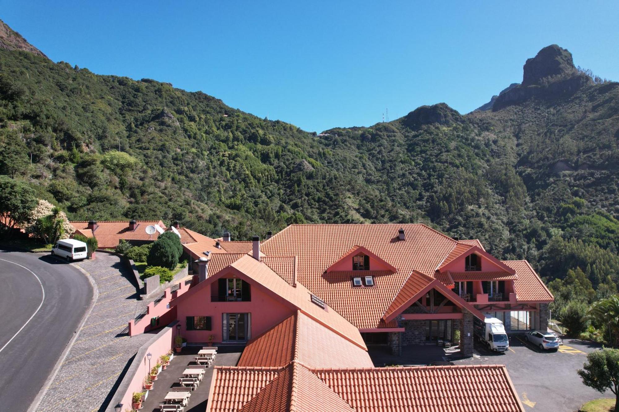 Hotel Valley View Encumeada Senhora do Rosário