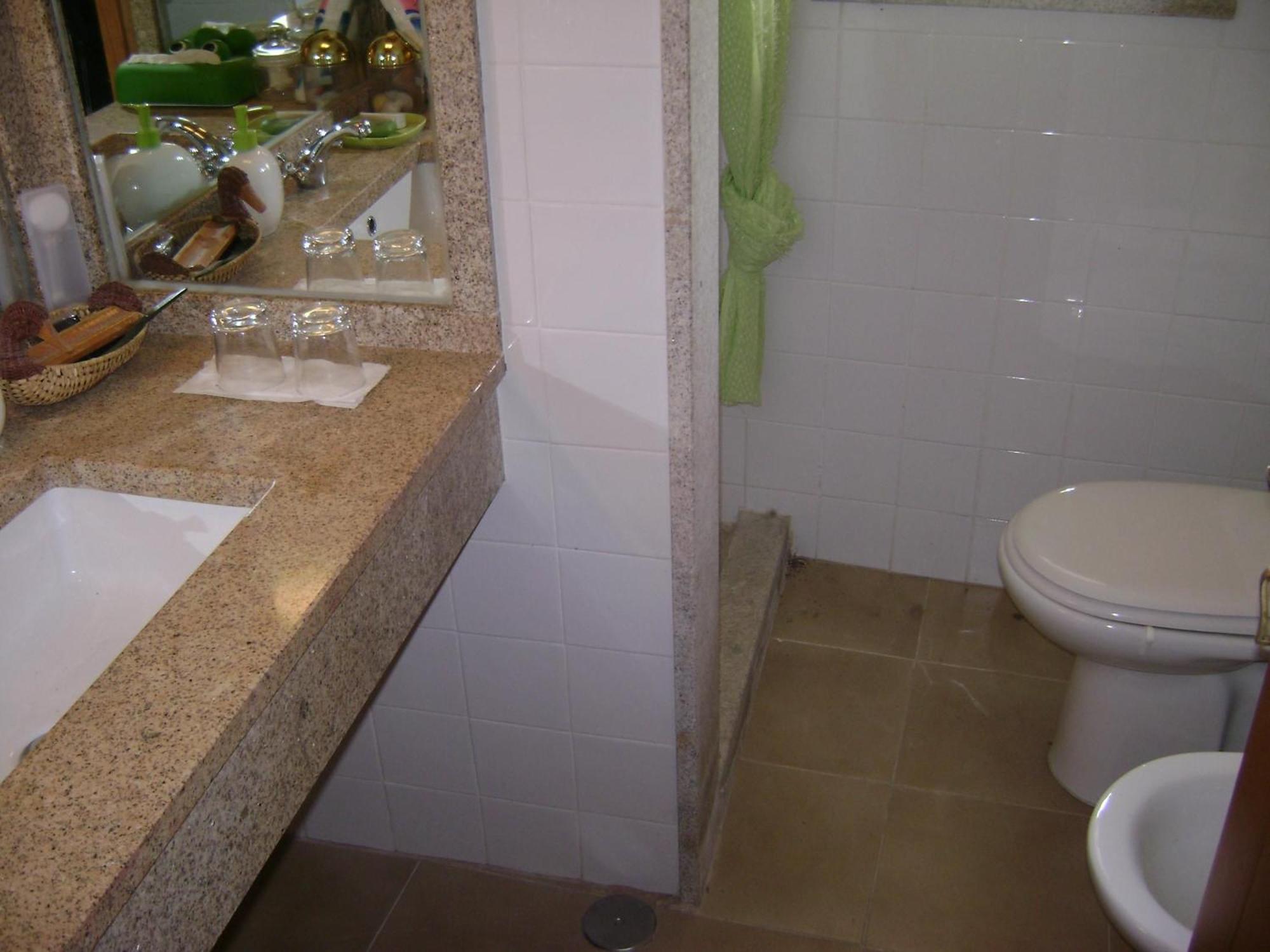 Mit Grossem Pool In Serra Holiday home *