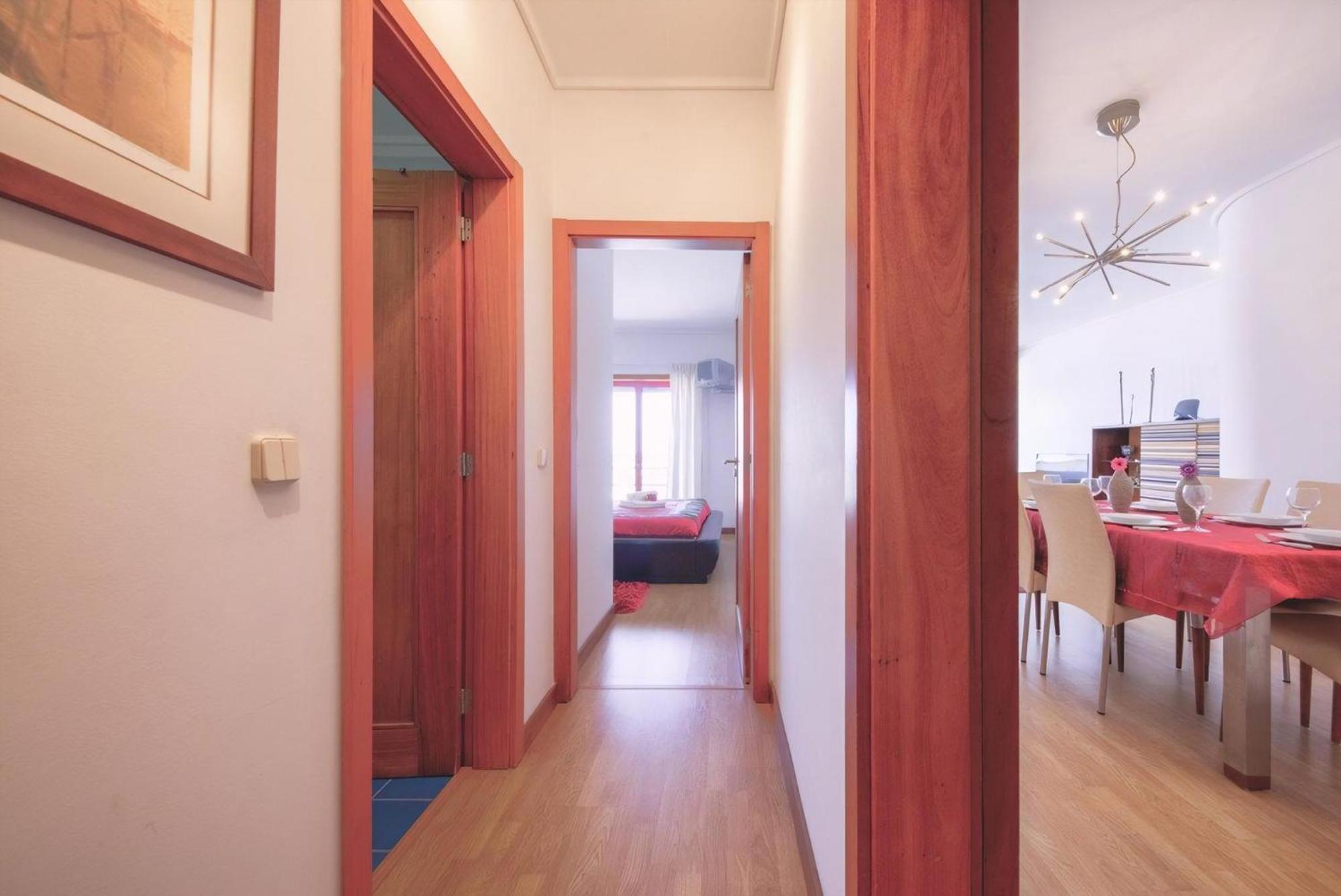 Apartment Mit Terrasse 100m Vom Entfernt *
