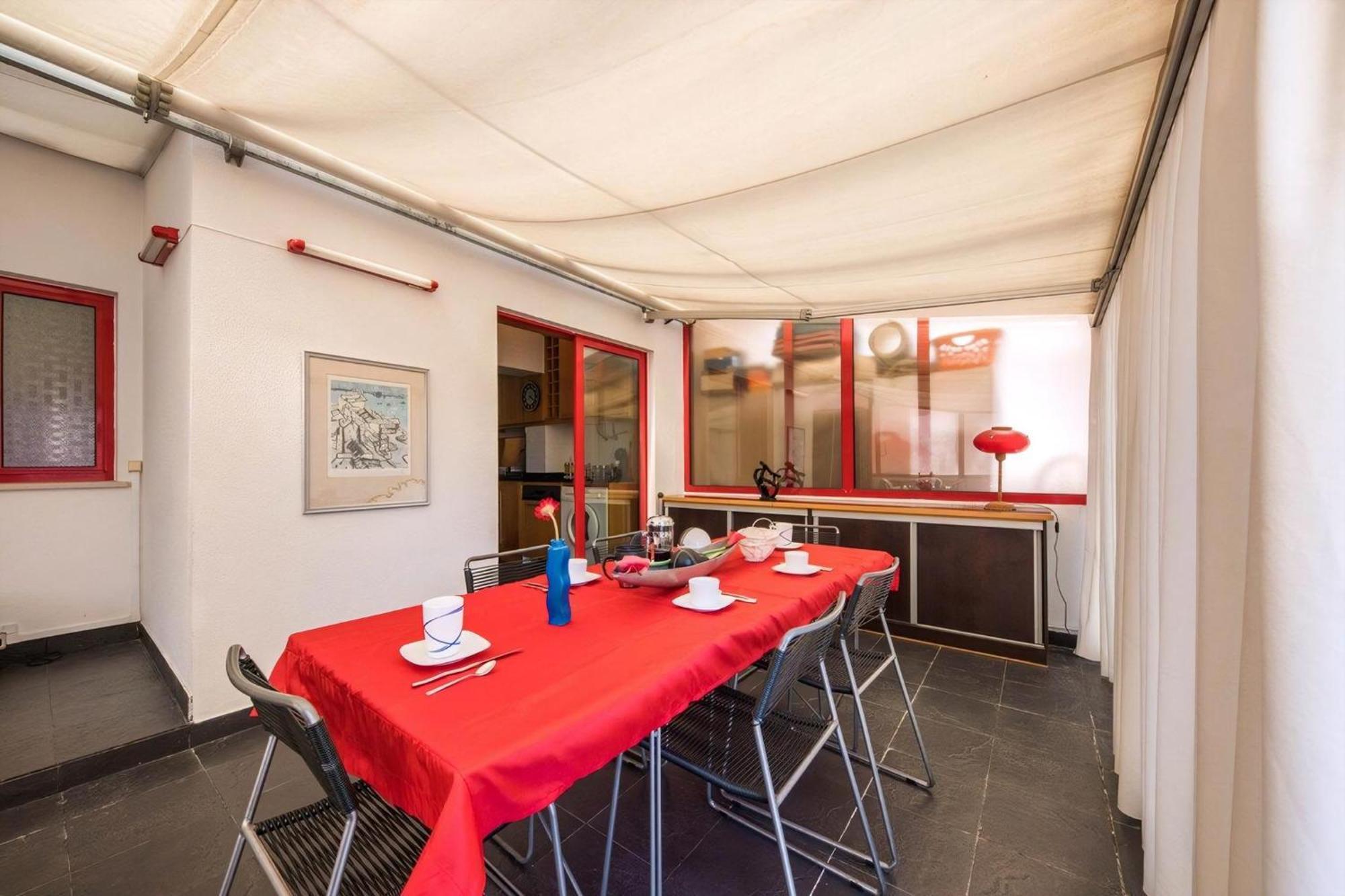 Mit Terrasse 100m Vom Entfernt