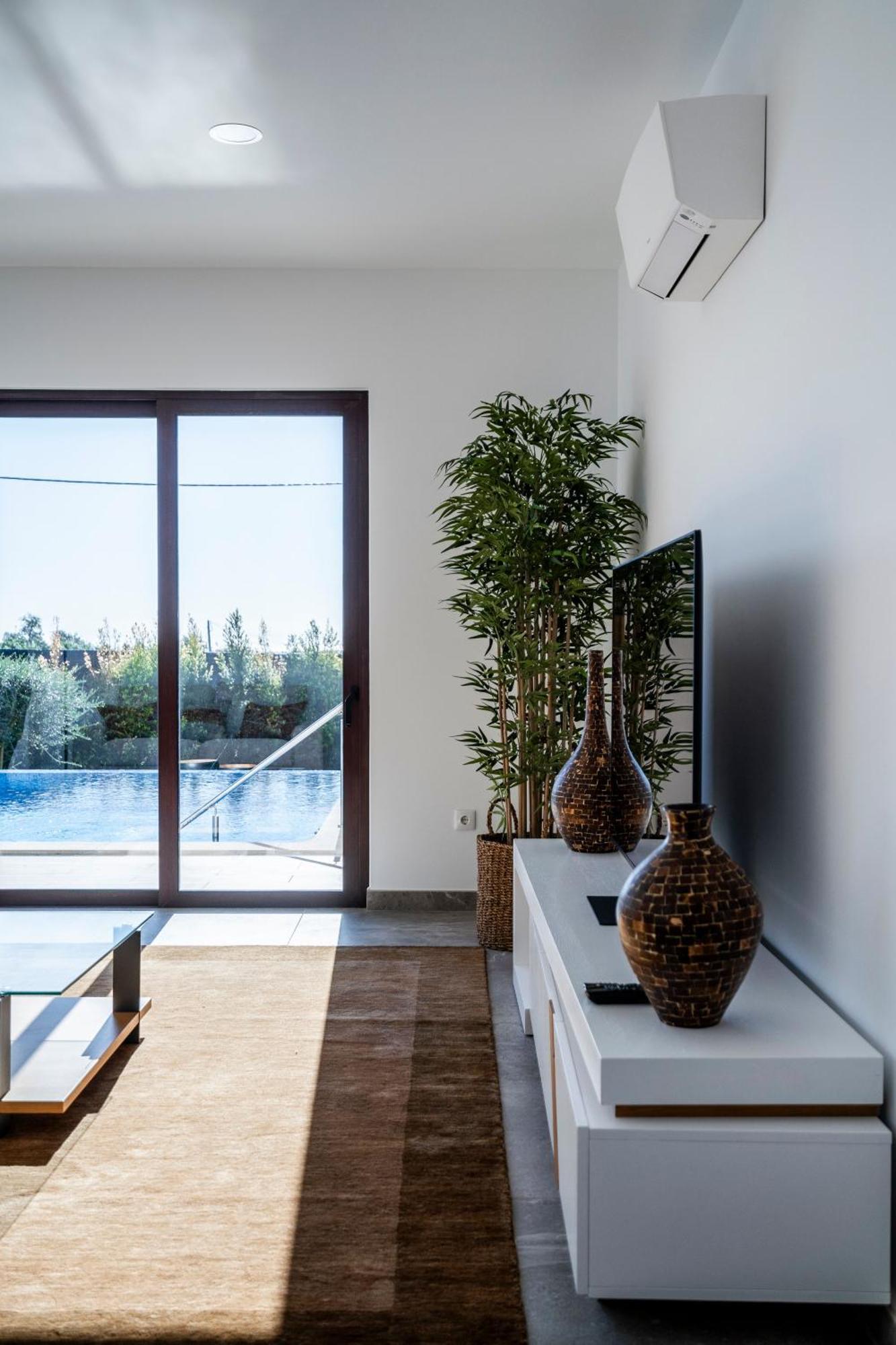 Mit Pool Und Grossem Garten Tavira