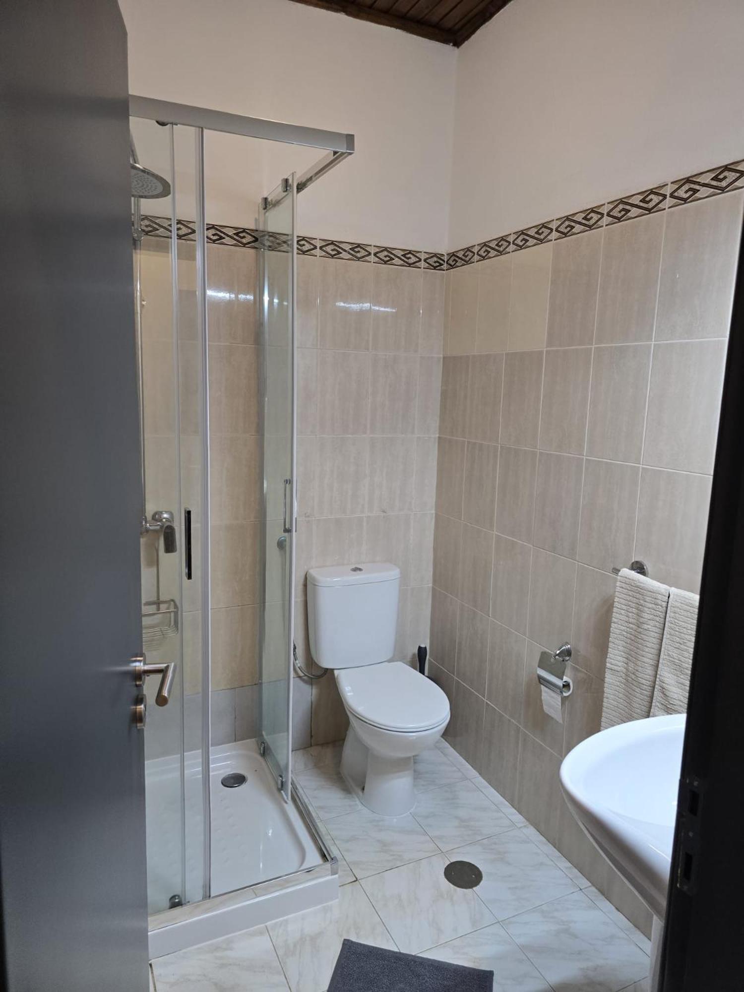 Guest house Al Moniz 3*