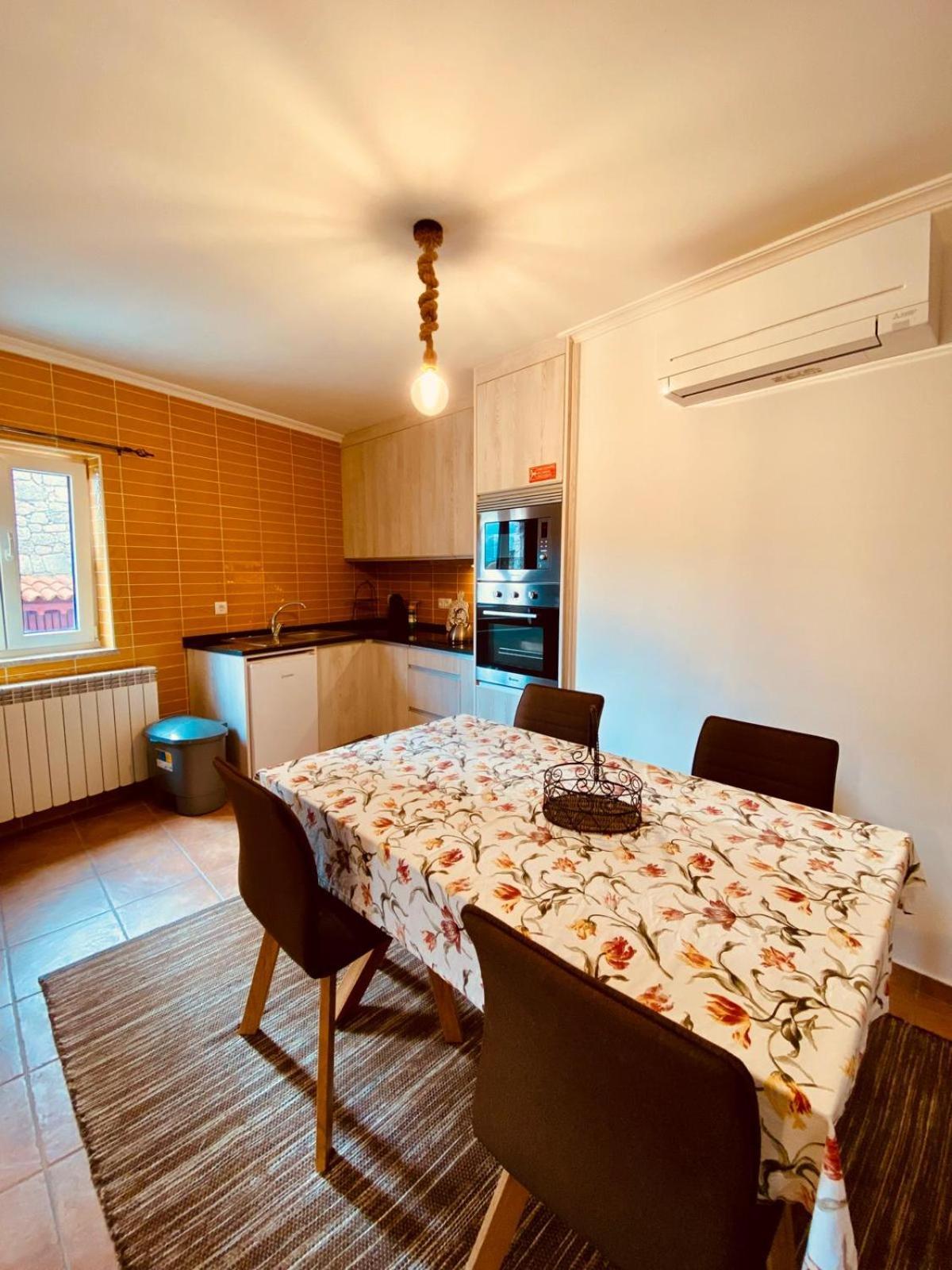 Casas Da Ribeira Casa rural *