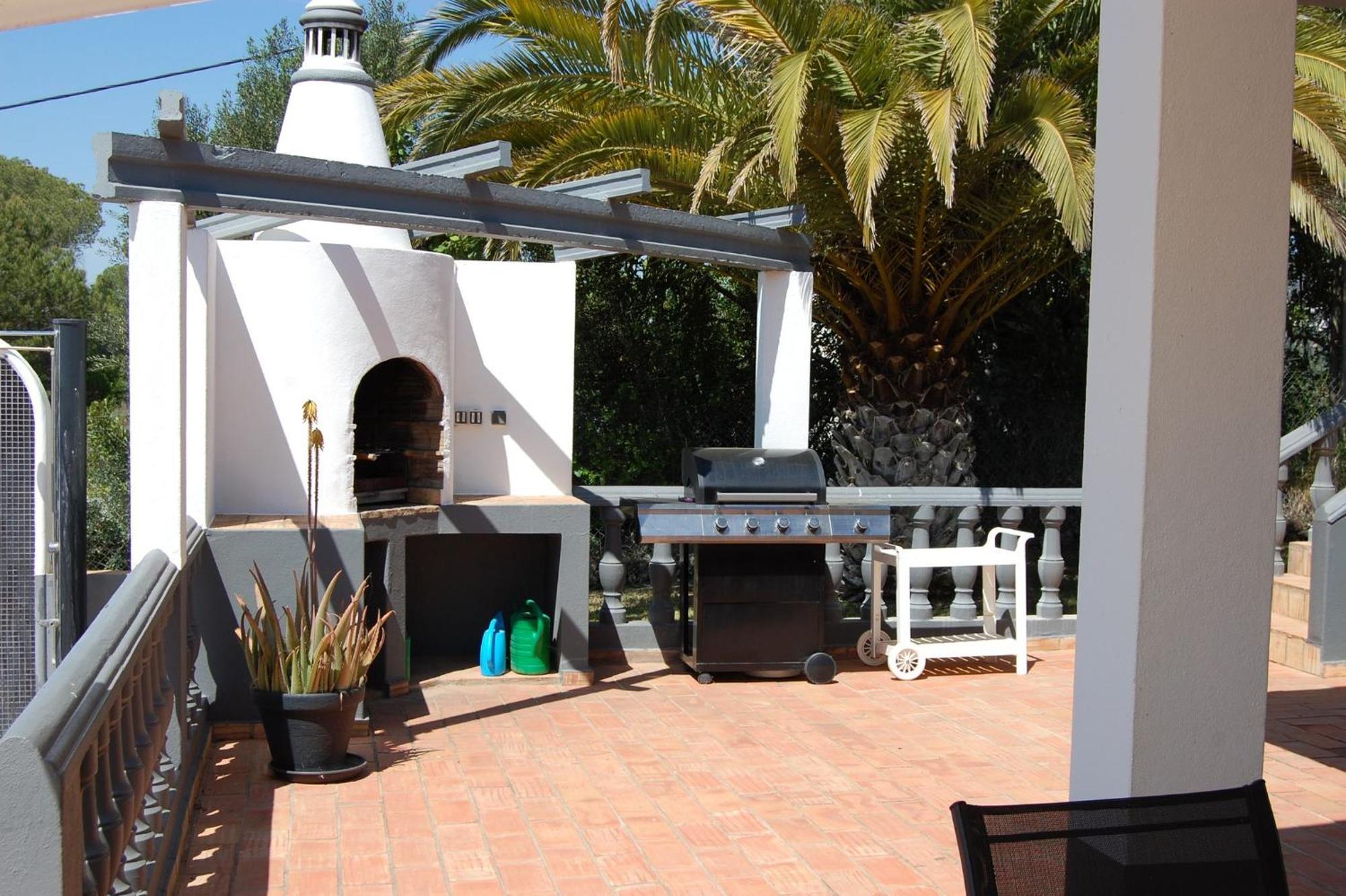 Villa Monte Alegrete With 3 Bedrooms And Sea View *