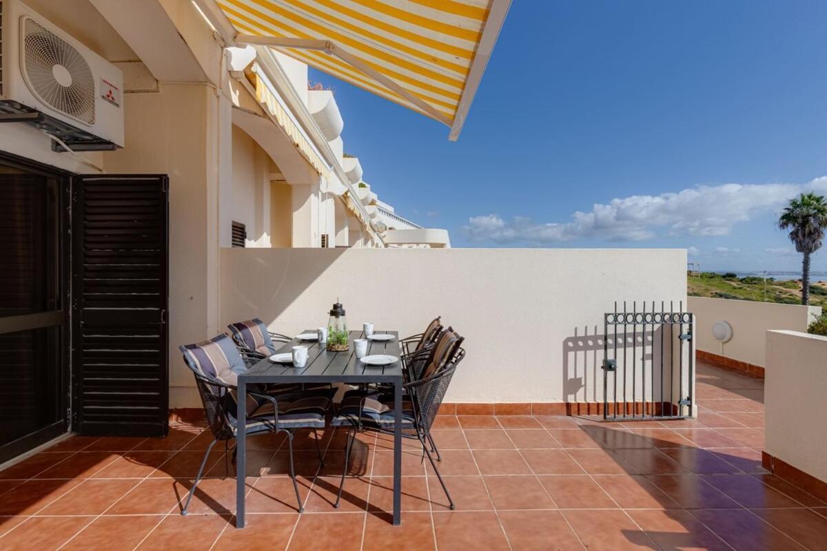 Apartment Bellevue By The Sea - Oceanfront For 4 With Stunning Views At Dona Ana Lagos