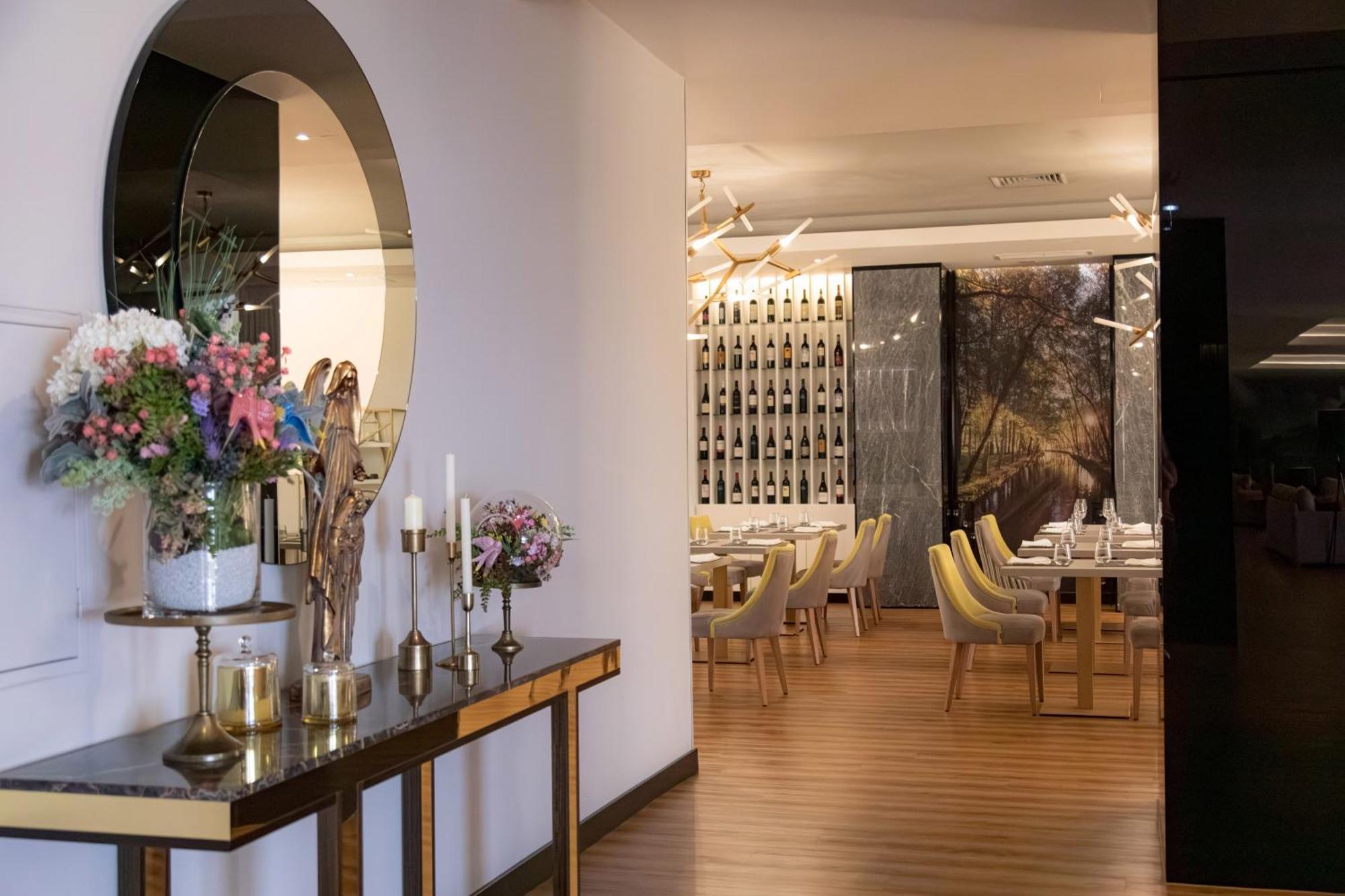 Hotel Dona Maria Affiliated By Melia 4*