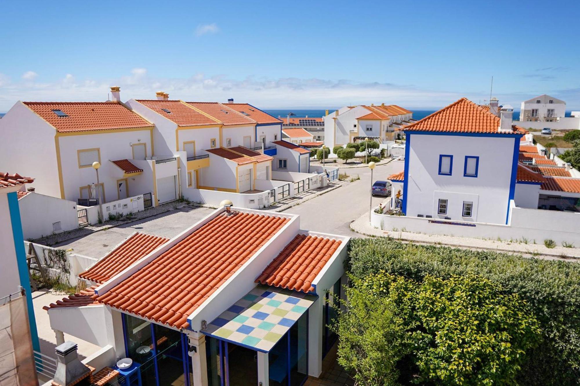 Hostel Captain's Log House Baleal