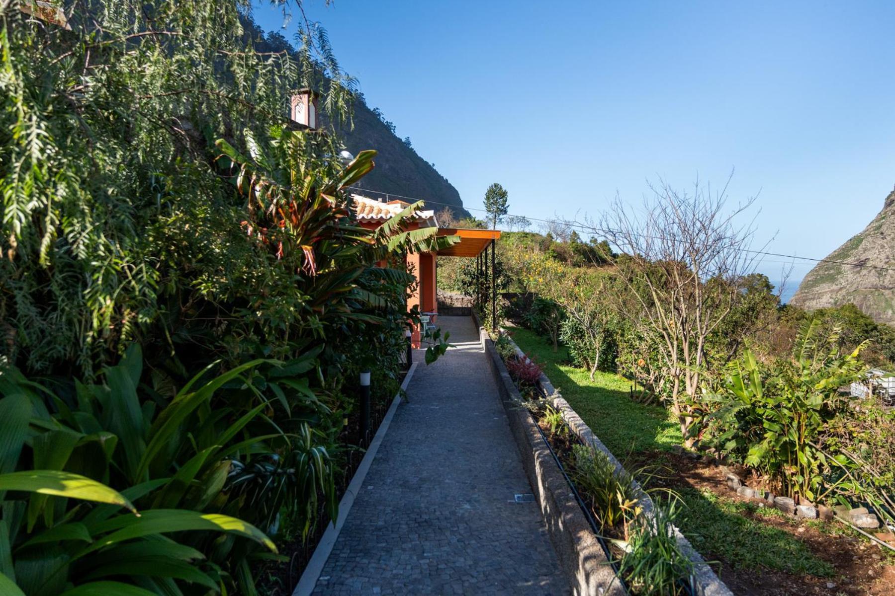 Madeira Surf Guest house
