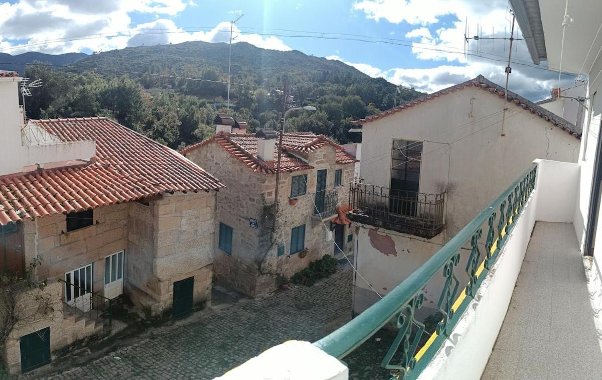 Casa Amarela - Aldeias - Serra Da Estrela Gouveia (Guarda)