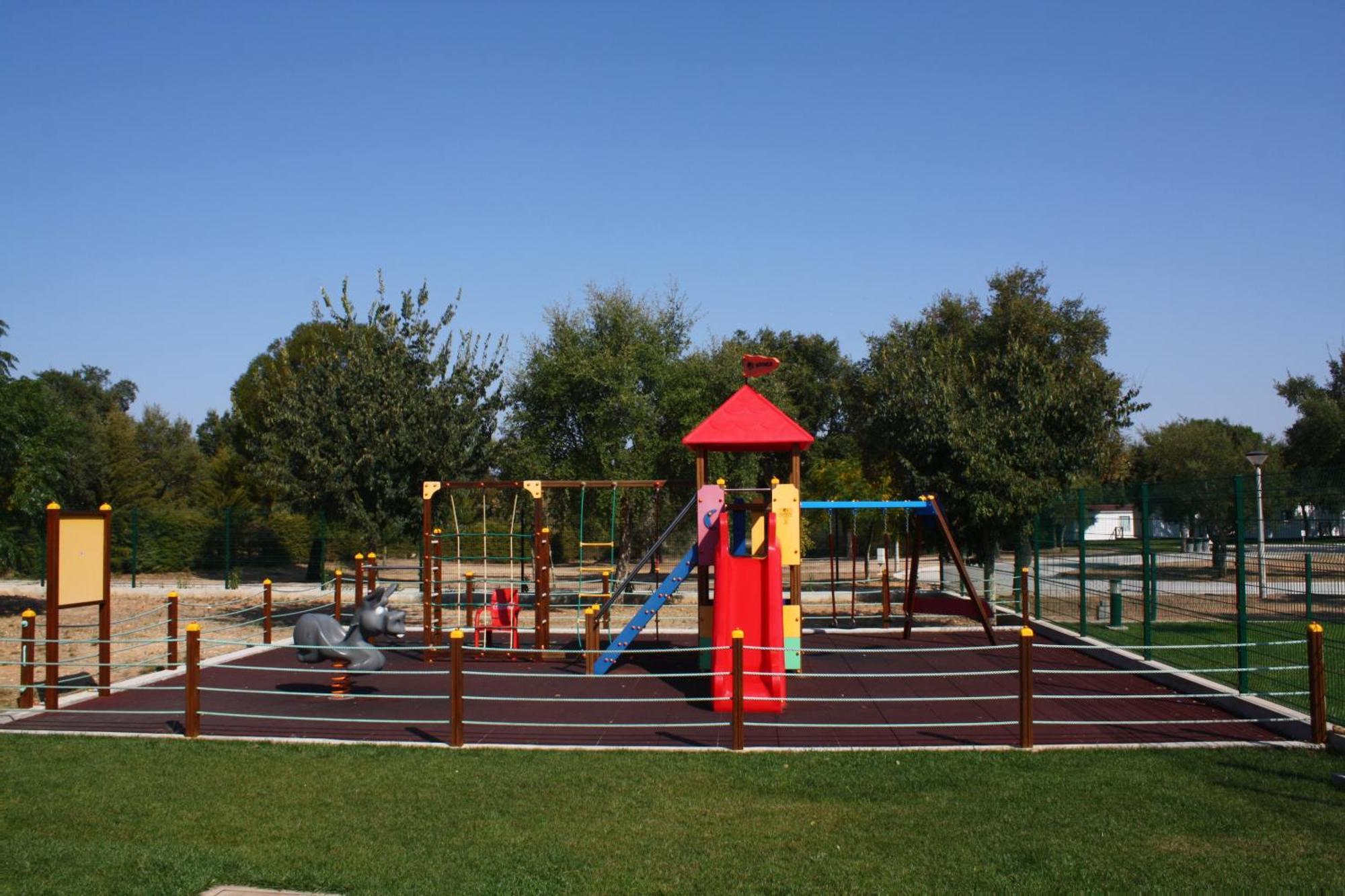 Parque De Campismo Orbitur Holiday park Montargil