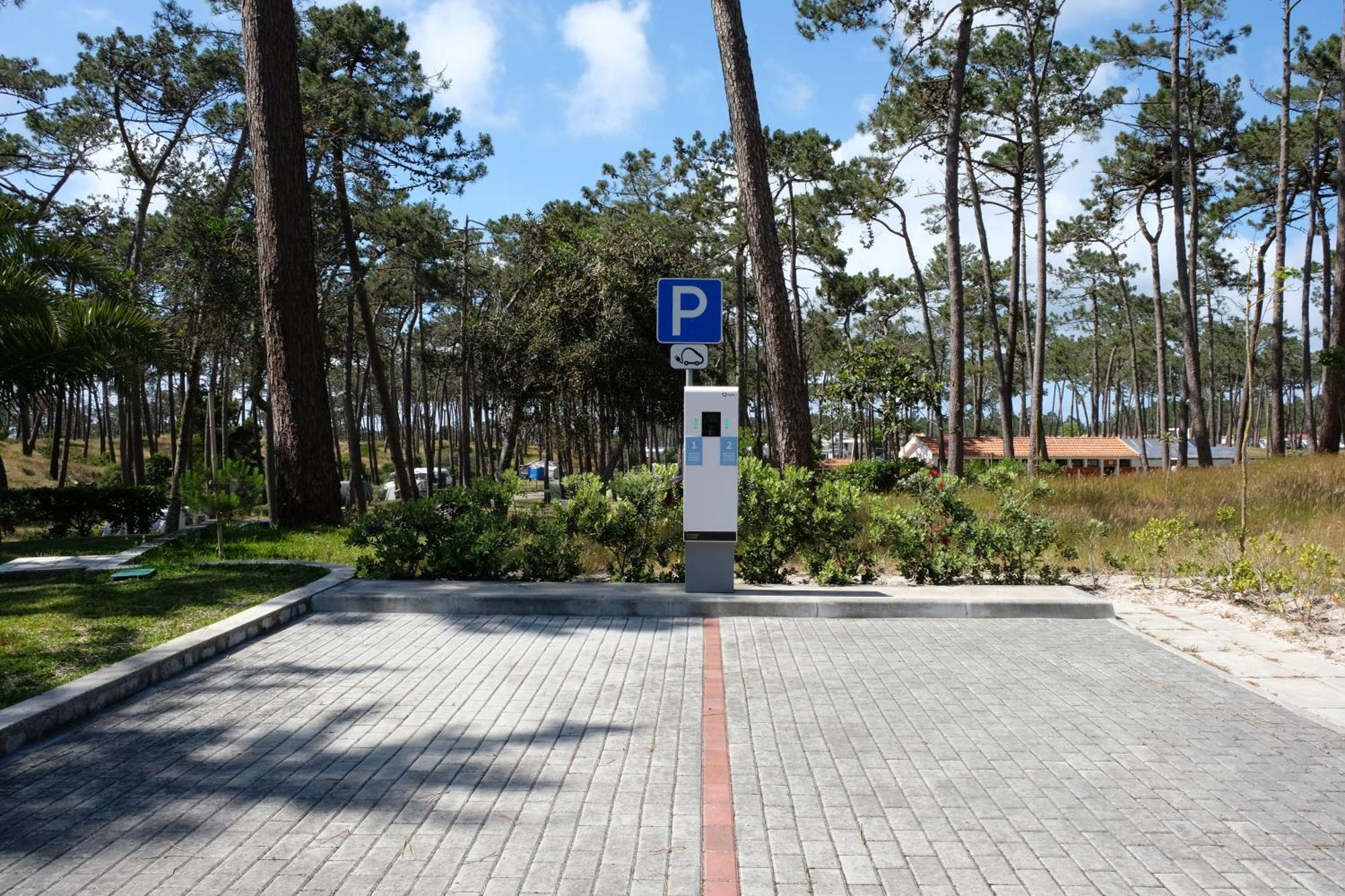 Parque De Campismo Orbitur Campsite