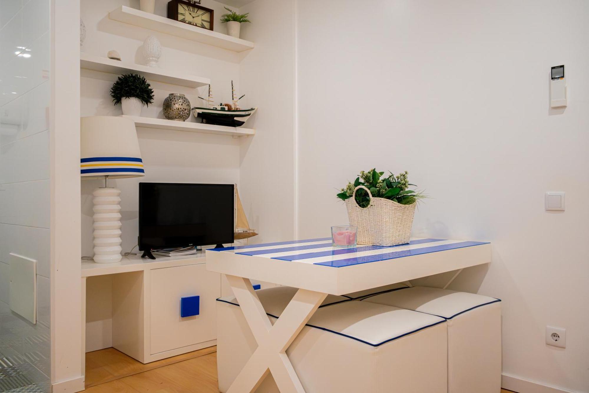 Bed & Breakfast By The Sea - Nazare