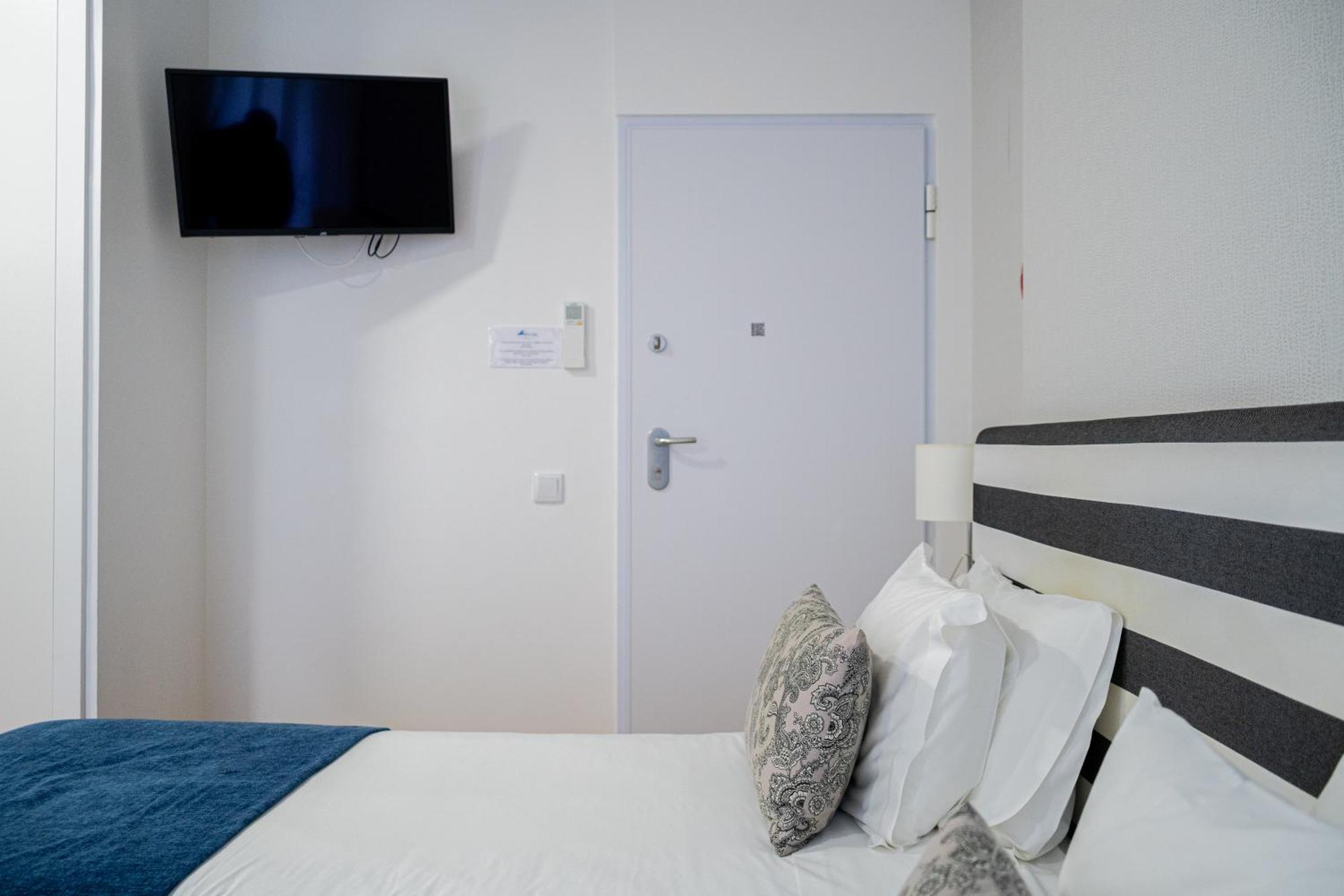 Bed & Breakfast By The Sea -