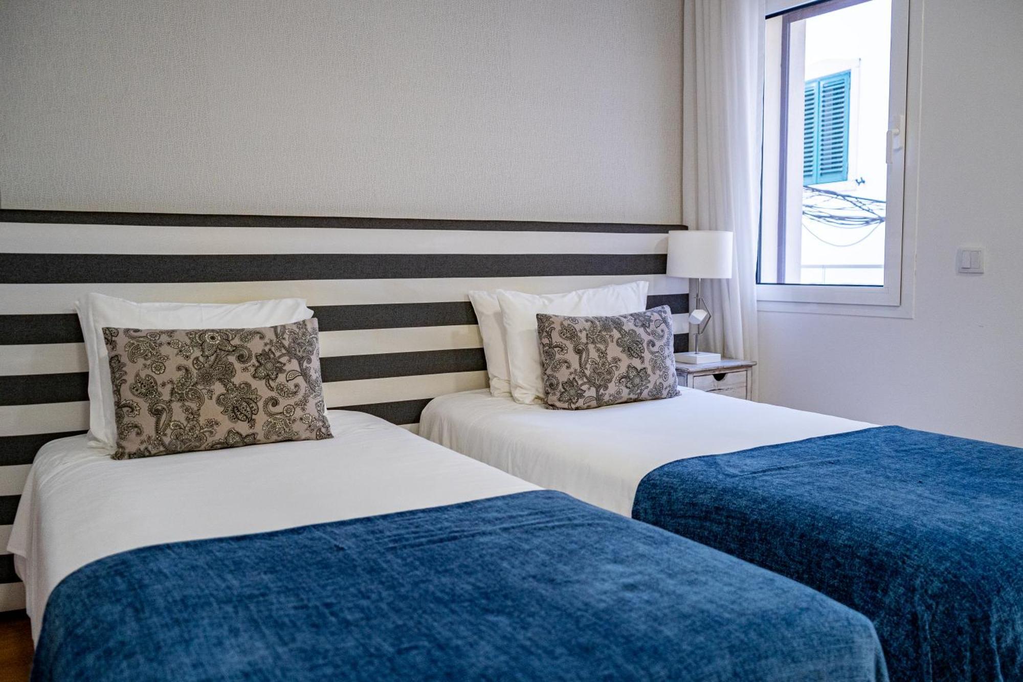 Bed & Breakfast By The Sea - 3*