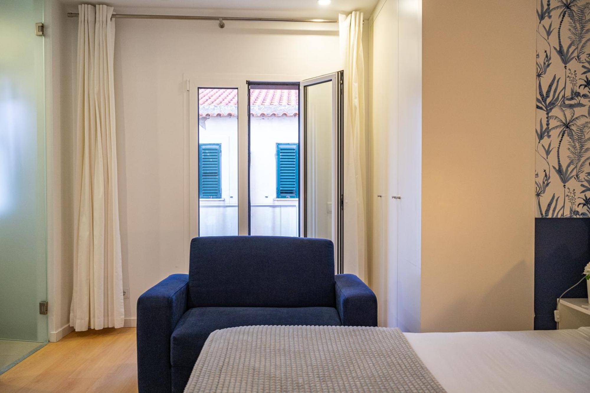 Bed & Breakfast By The Sea - Nazare