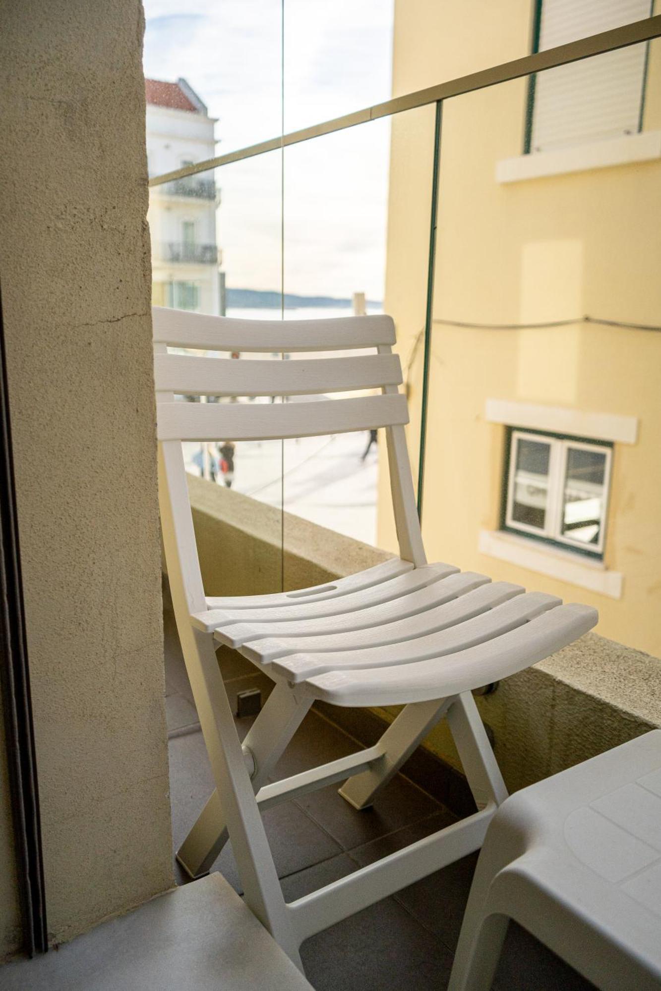 By The Sea - Bed & Breakfast Nazare